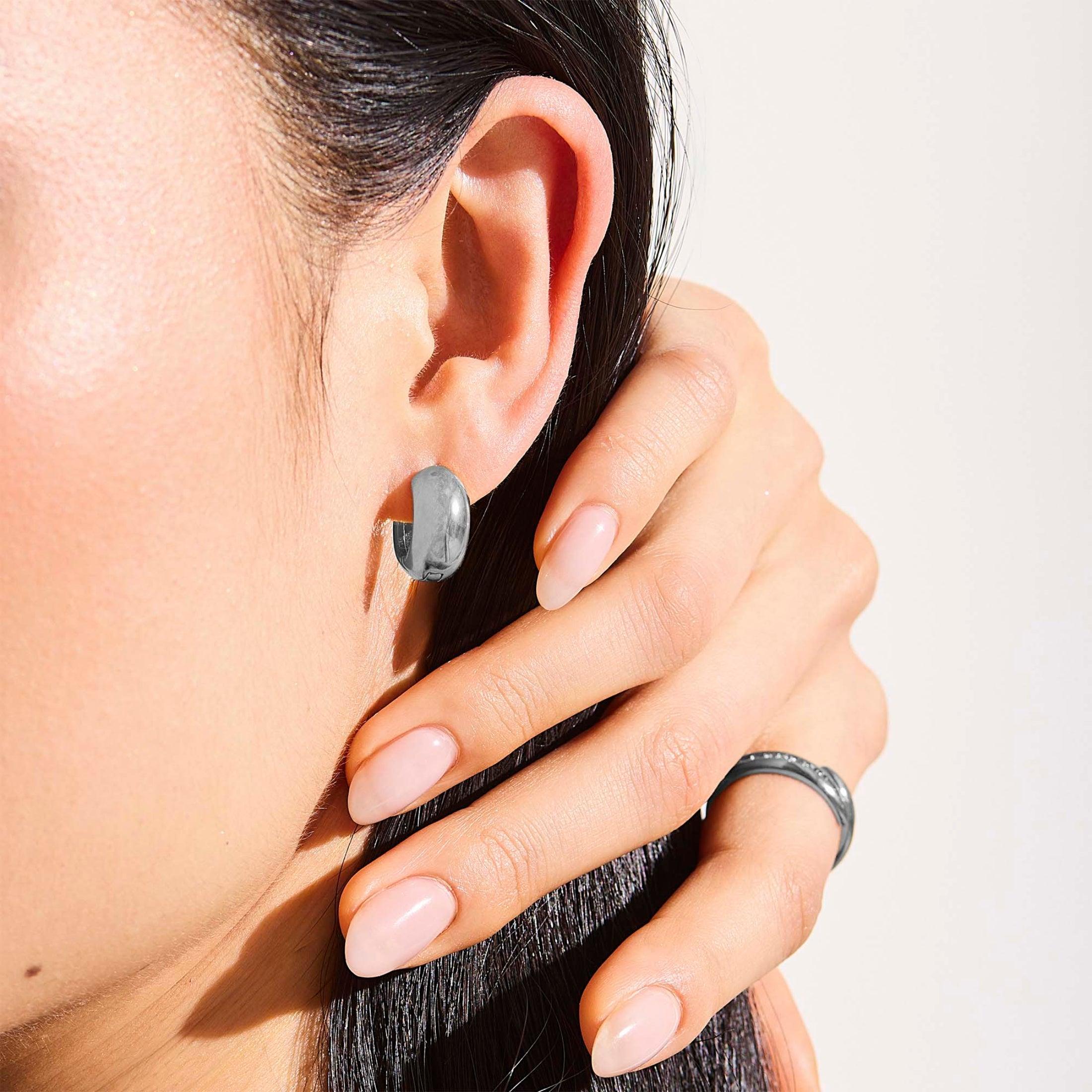 Evry Jewels Chunky Mini Hoop Earrings