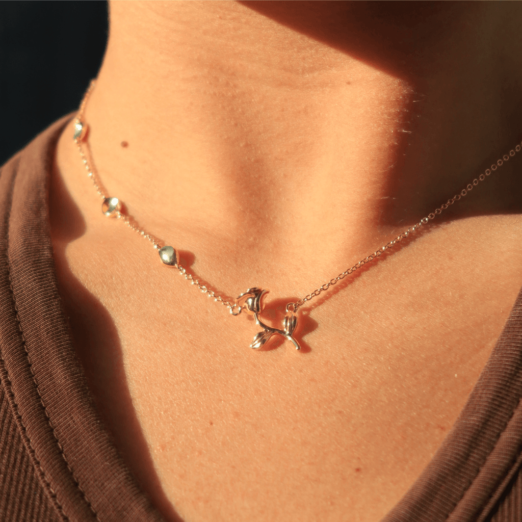 Evry Jewels Petals Necklace