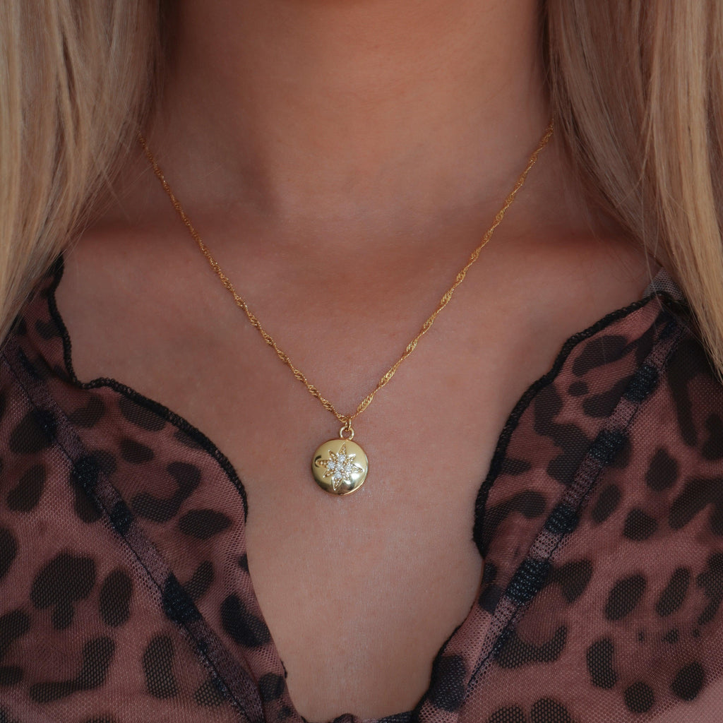 Evry Jewels Silent Night Necklace