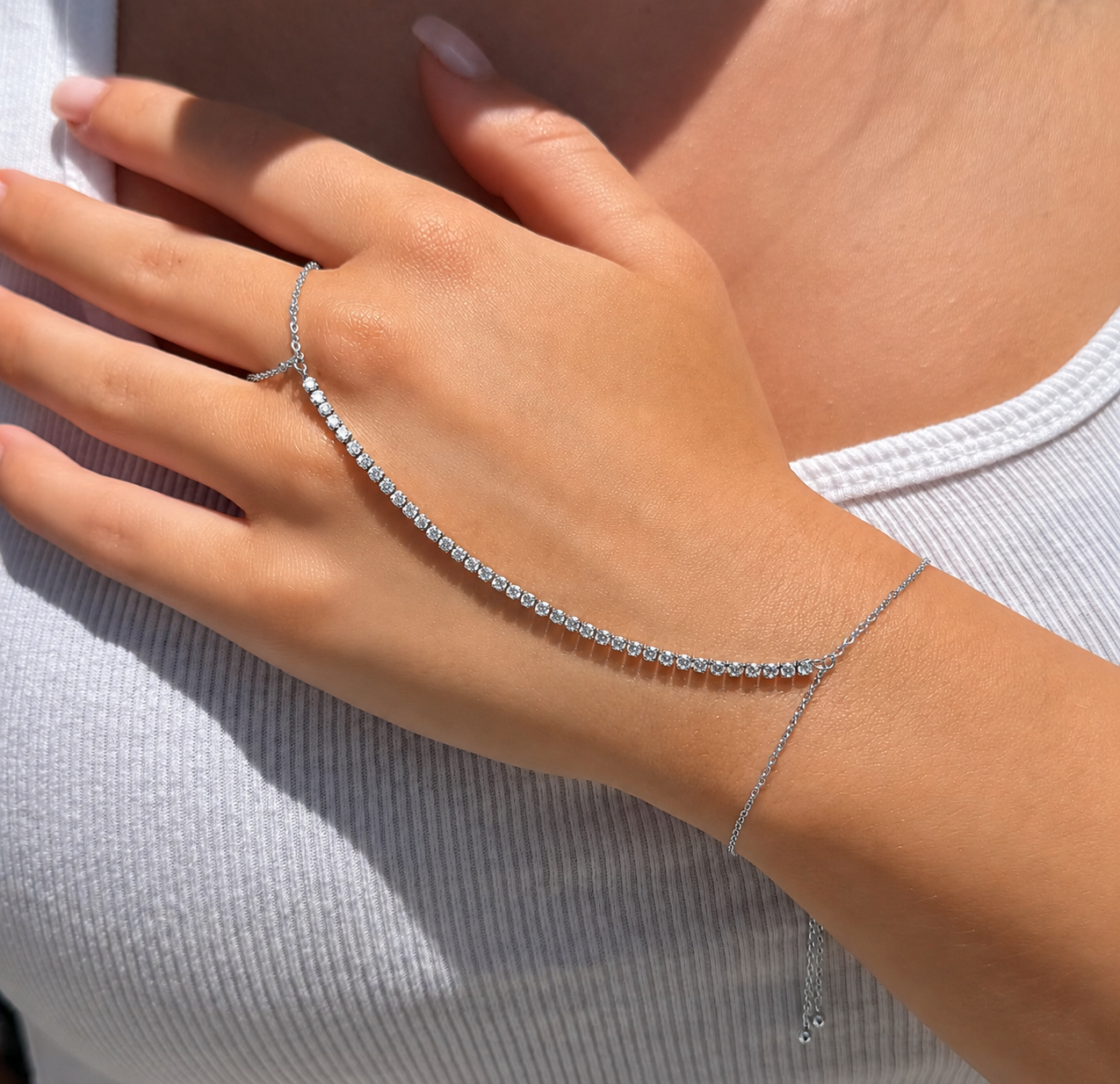 Evry Jewels The Slide On Hand Chain Collection