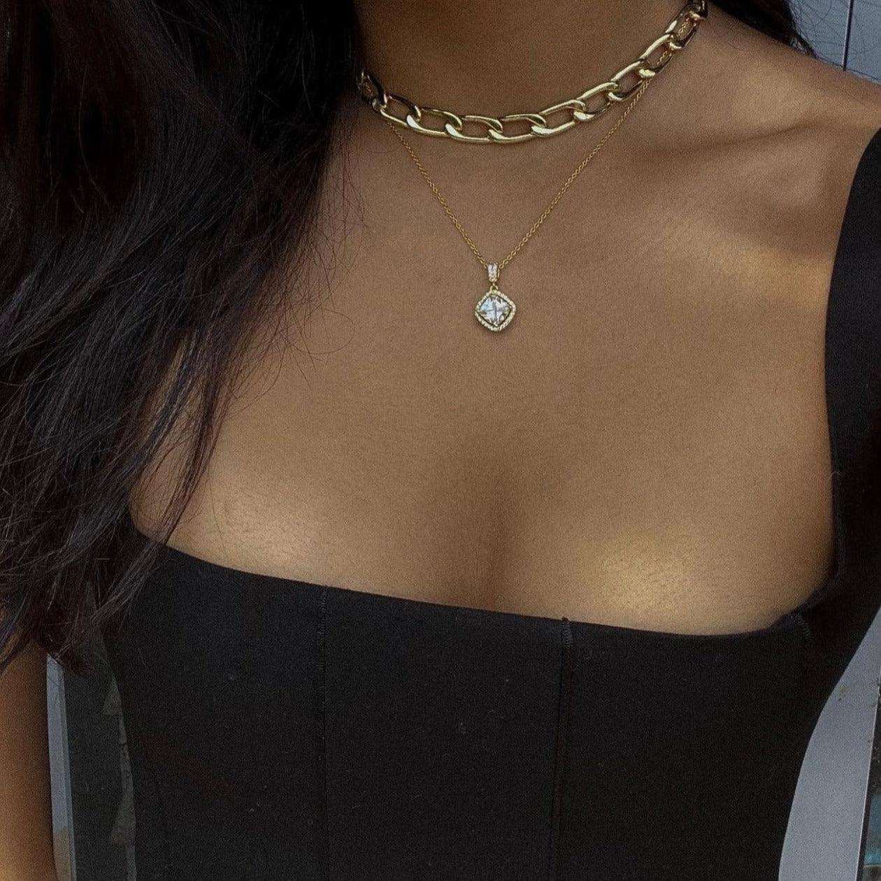 Evry Jewels Cinderella Necklace