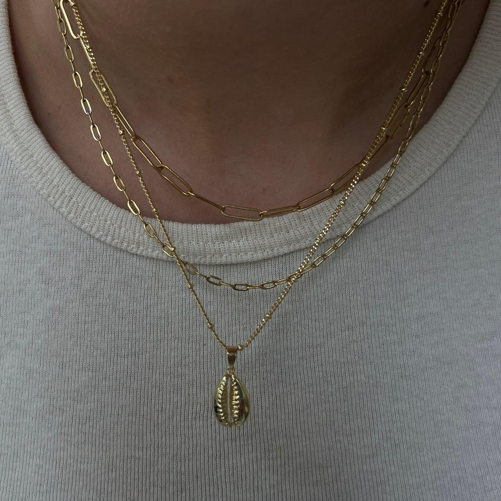 Evry Jewels Cowrie Necklace