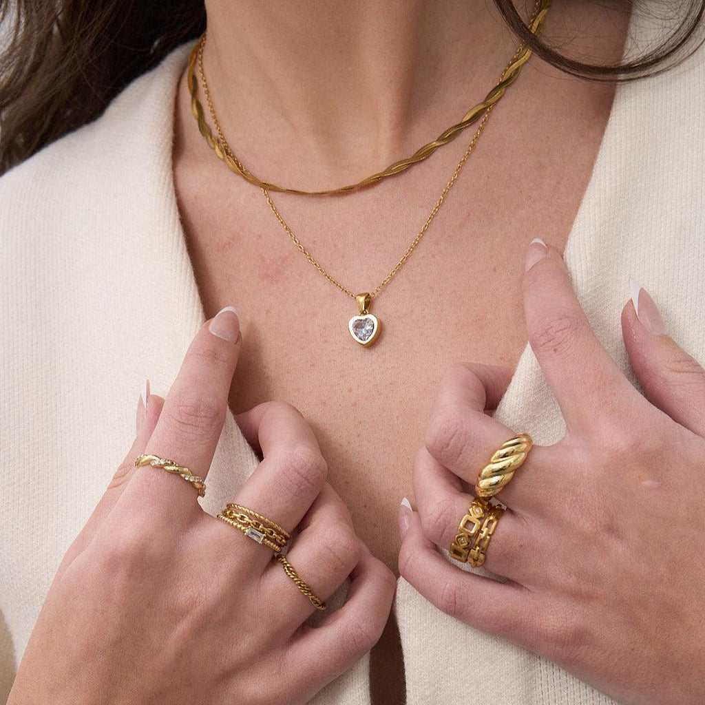 Evry Jewels Cute Heart Necklace