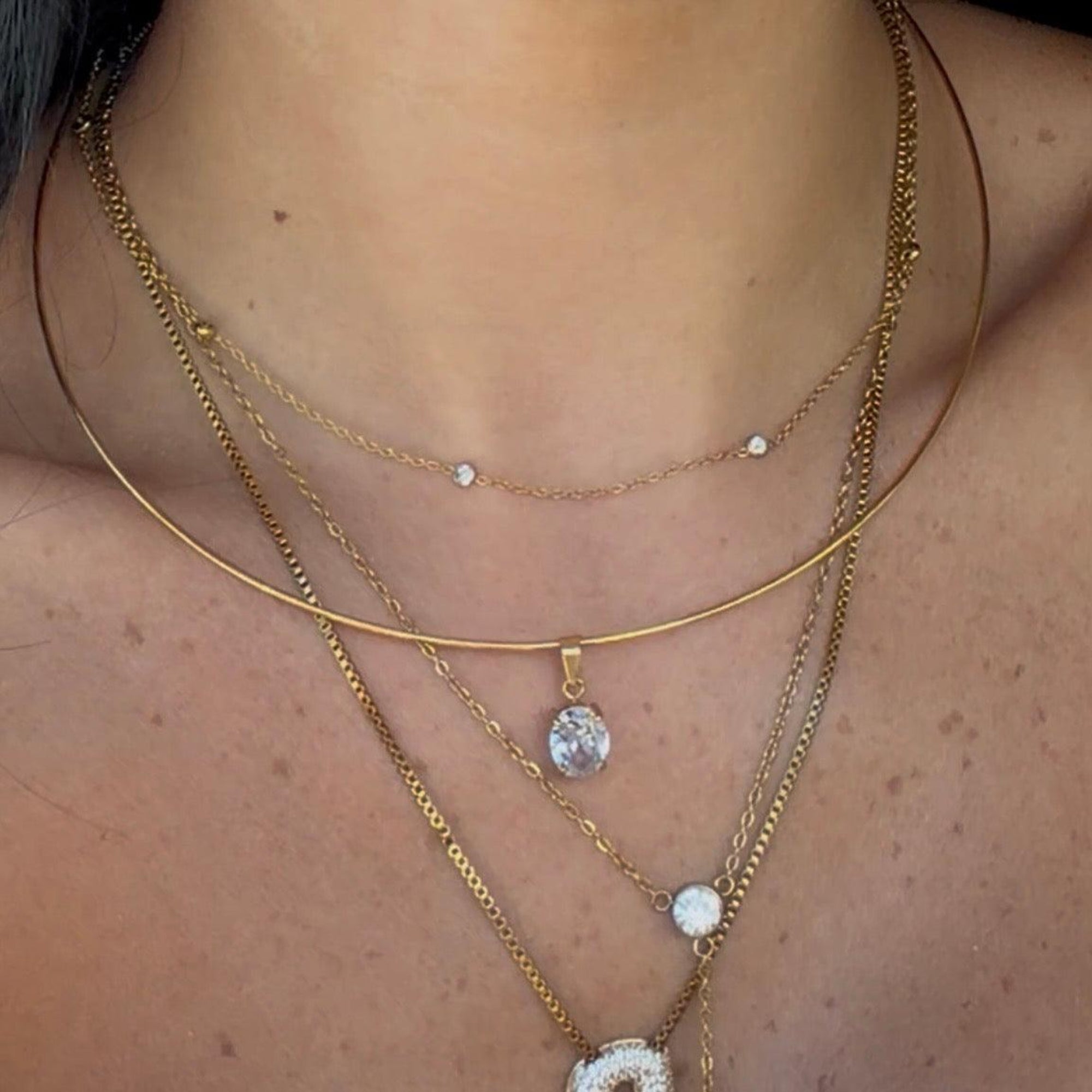 Evry Jewels Main Character Necklace