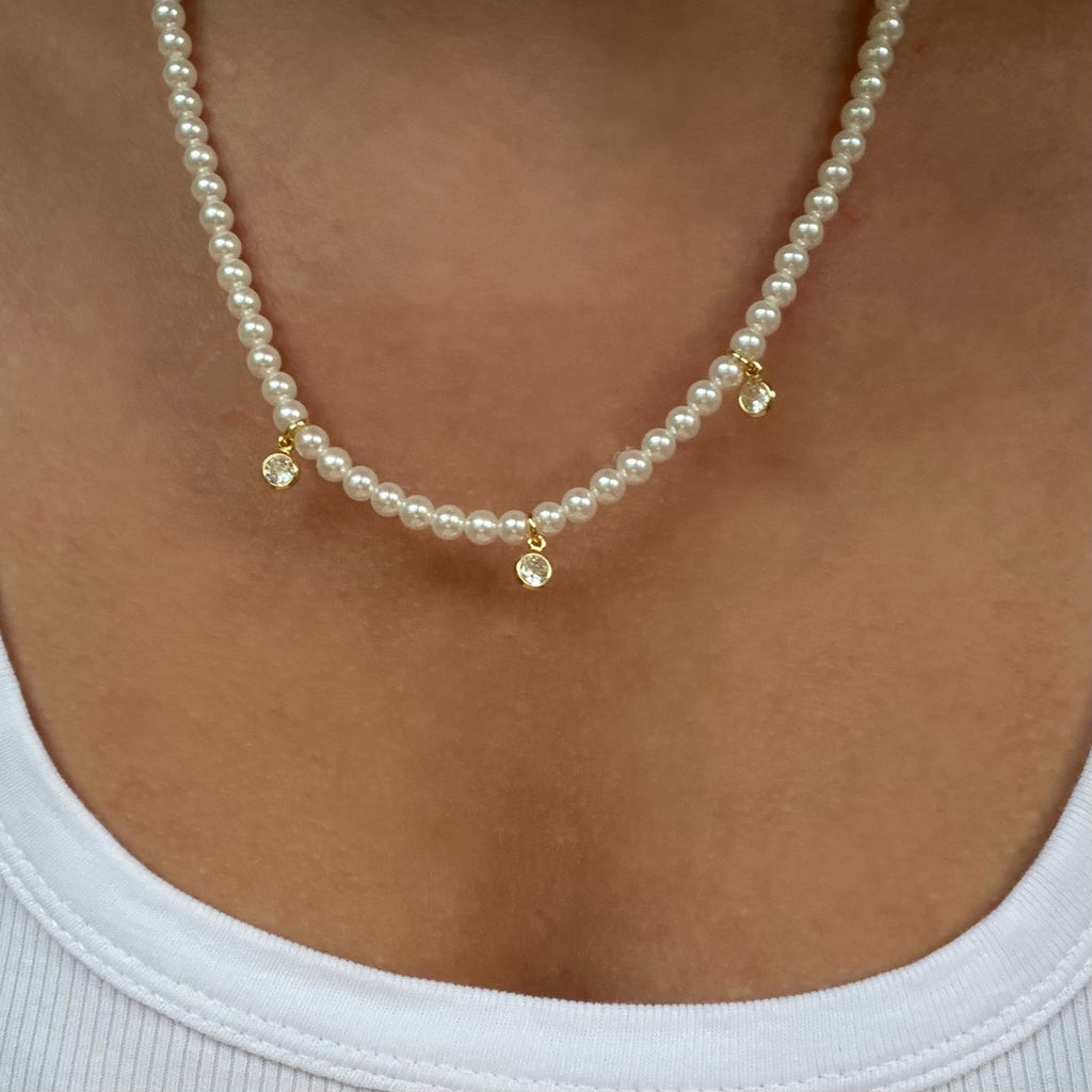 Evry Jewels Glamorous Necklace