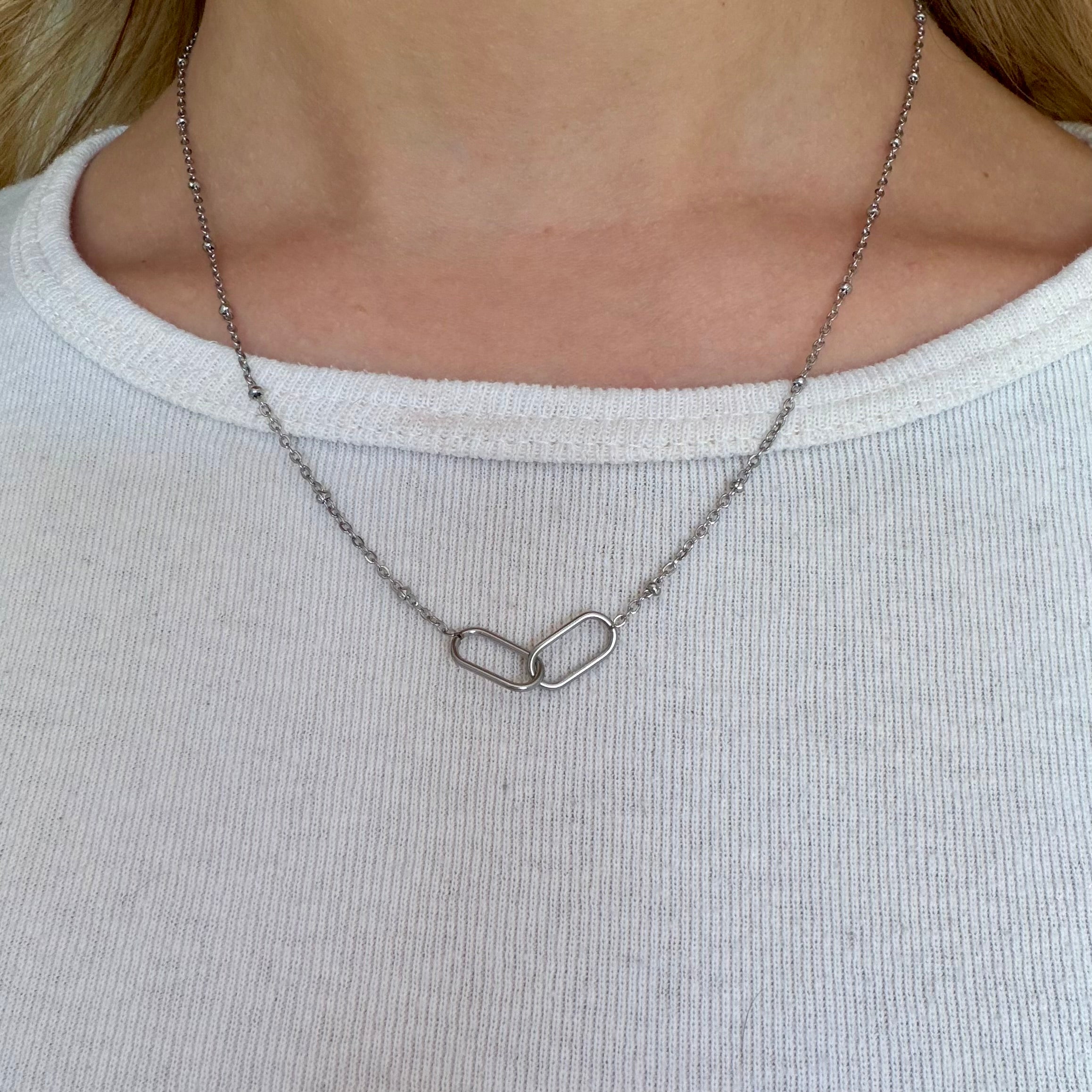 Evry Jewels Connected Hearts Necklace