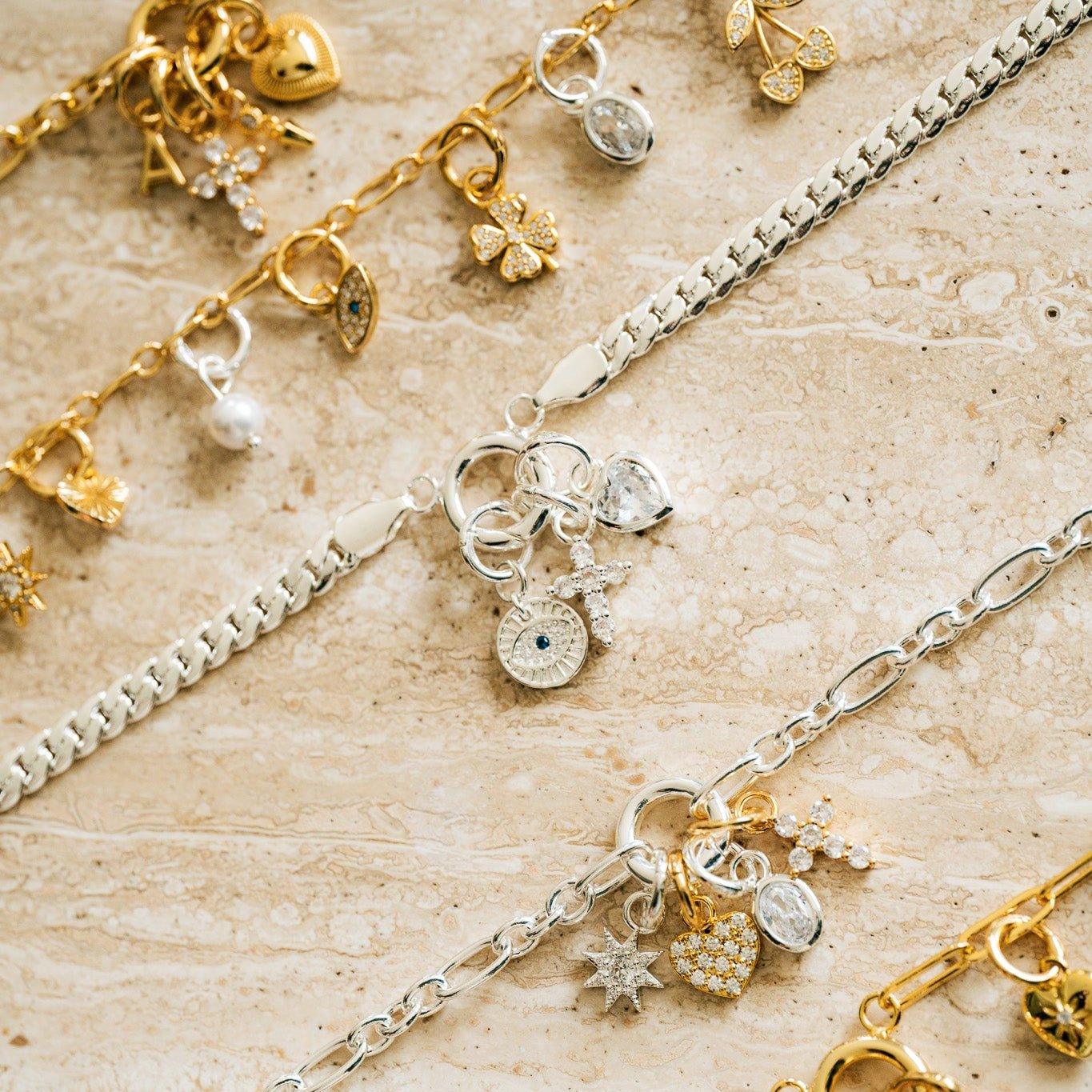 Evry Jewels Good Karma Charm