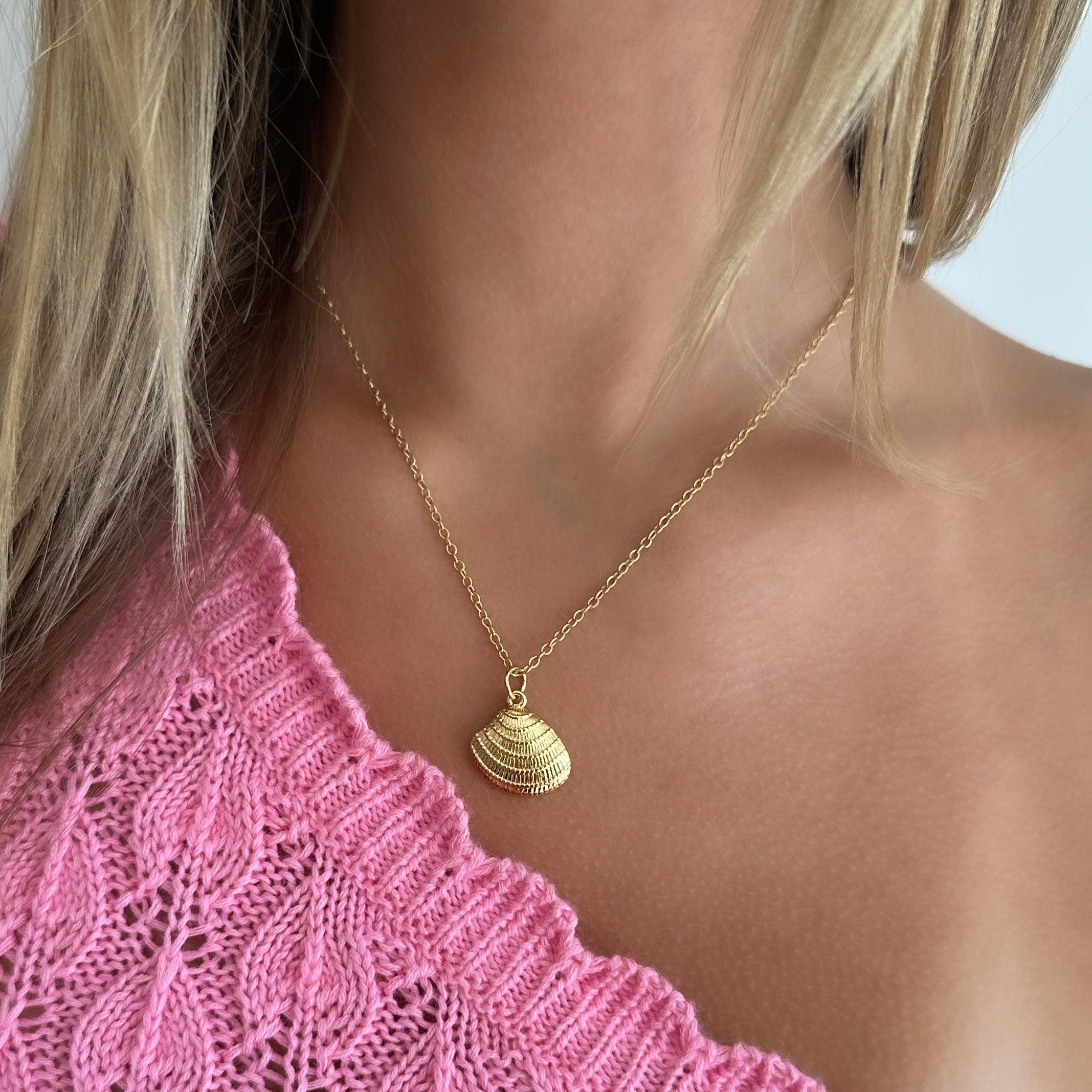Evry Jewels Dream Shell Necklace