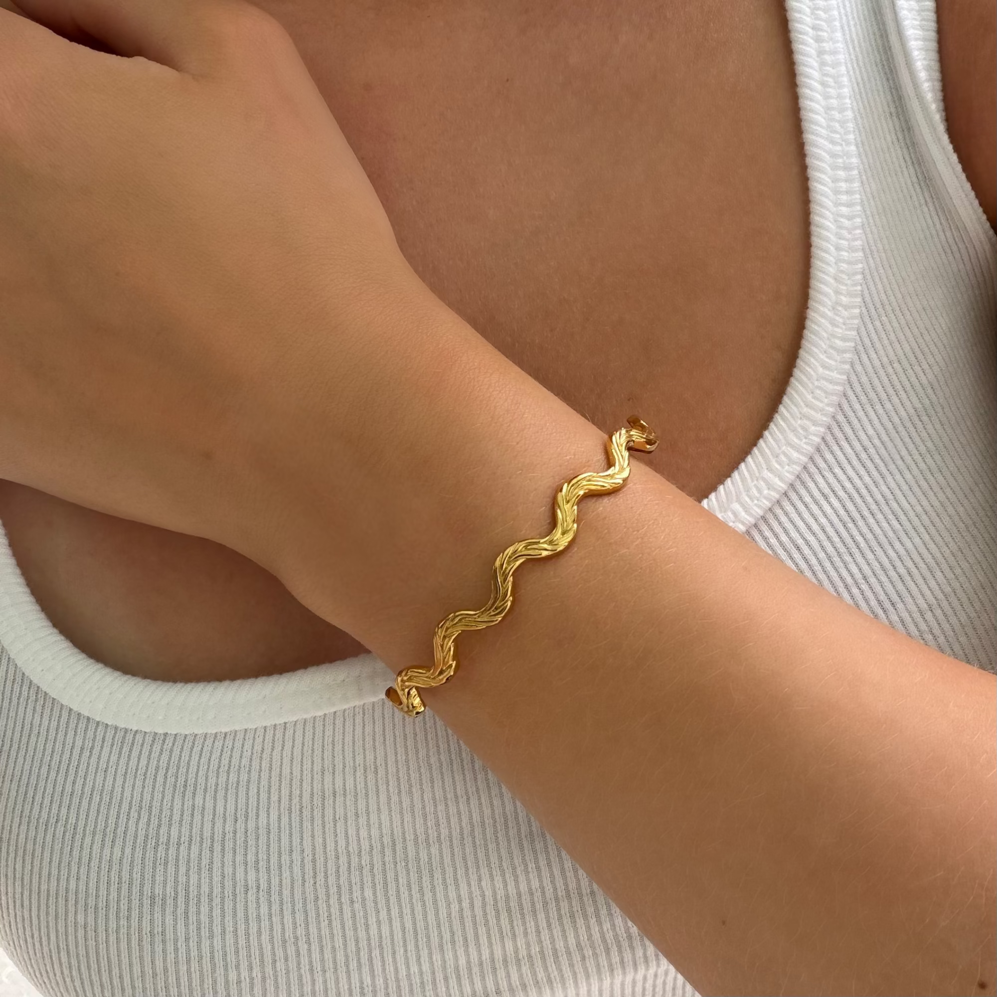Evry Jewels Coastal Crush Bracelet Collection