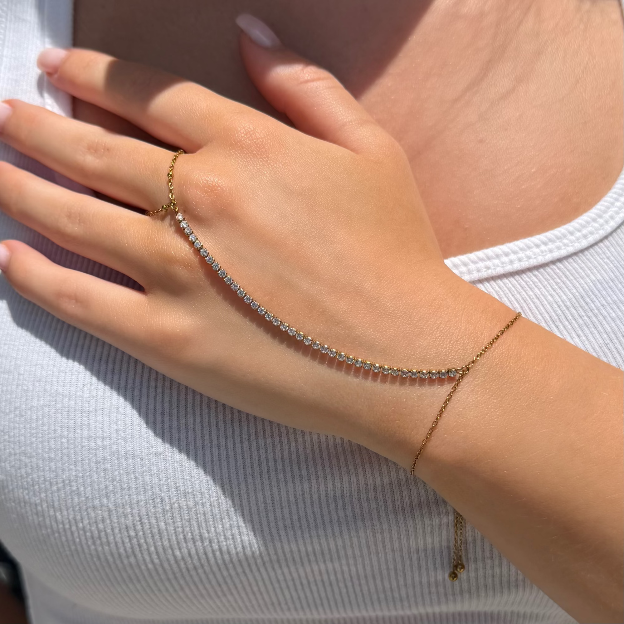 Evry Jewels The Slide On Hand Chain Collection