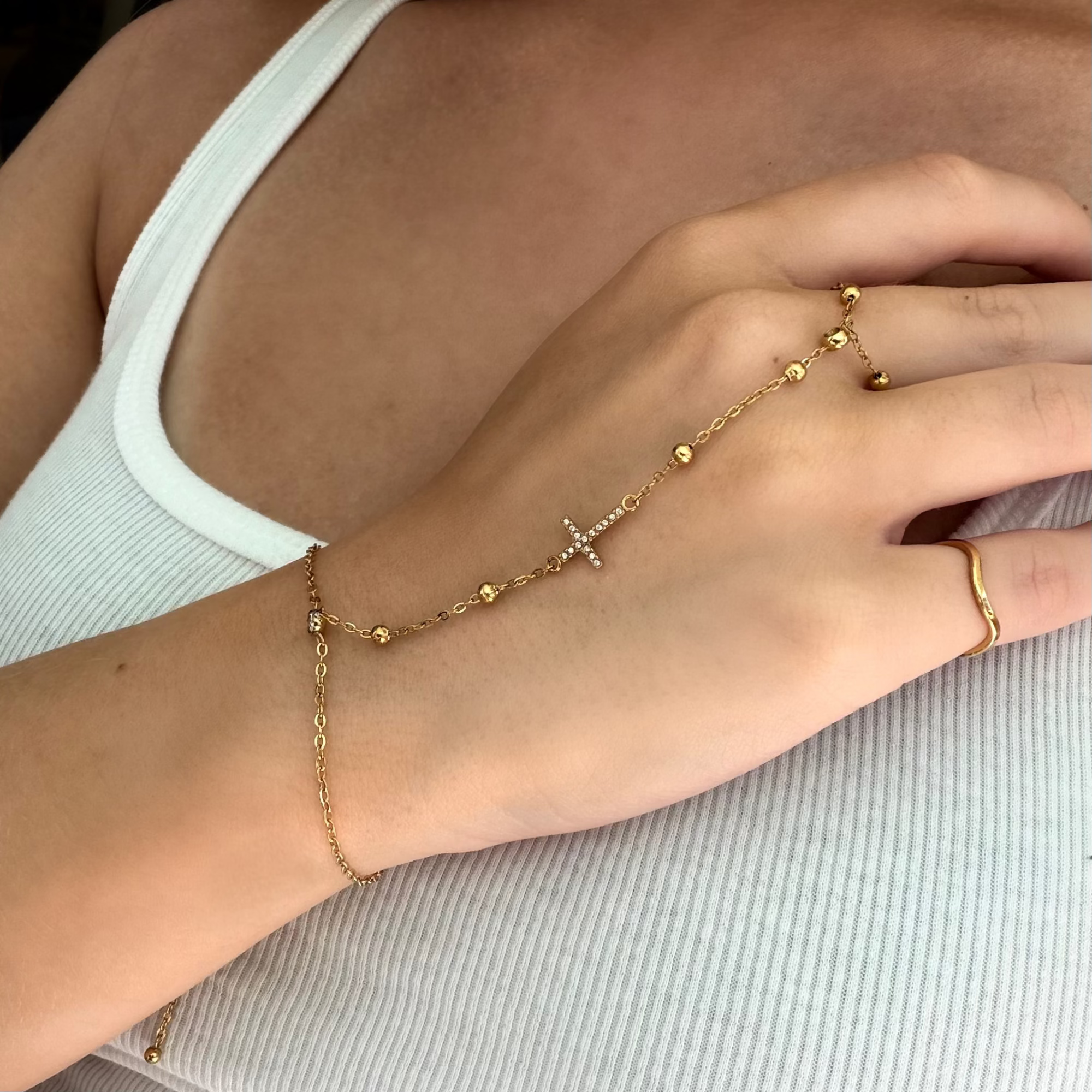 Evry Jewels The Slide On Hand Chain Collection