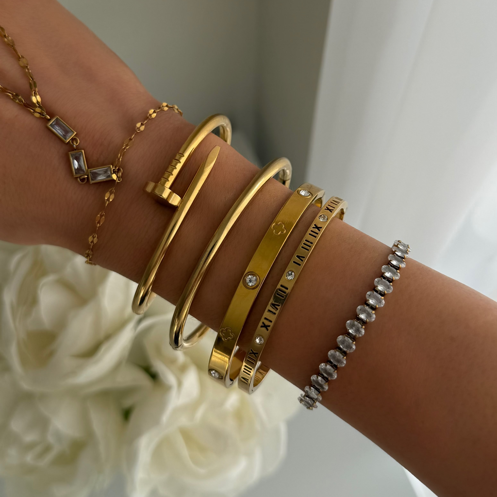 Evry Jewels Roman Darling Bangle