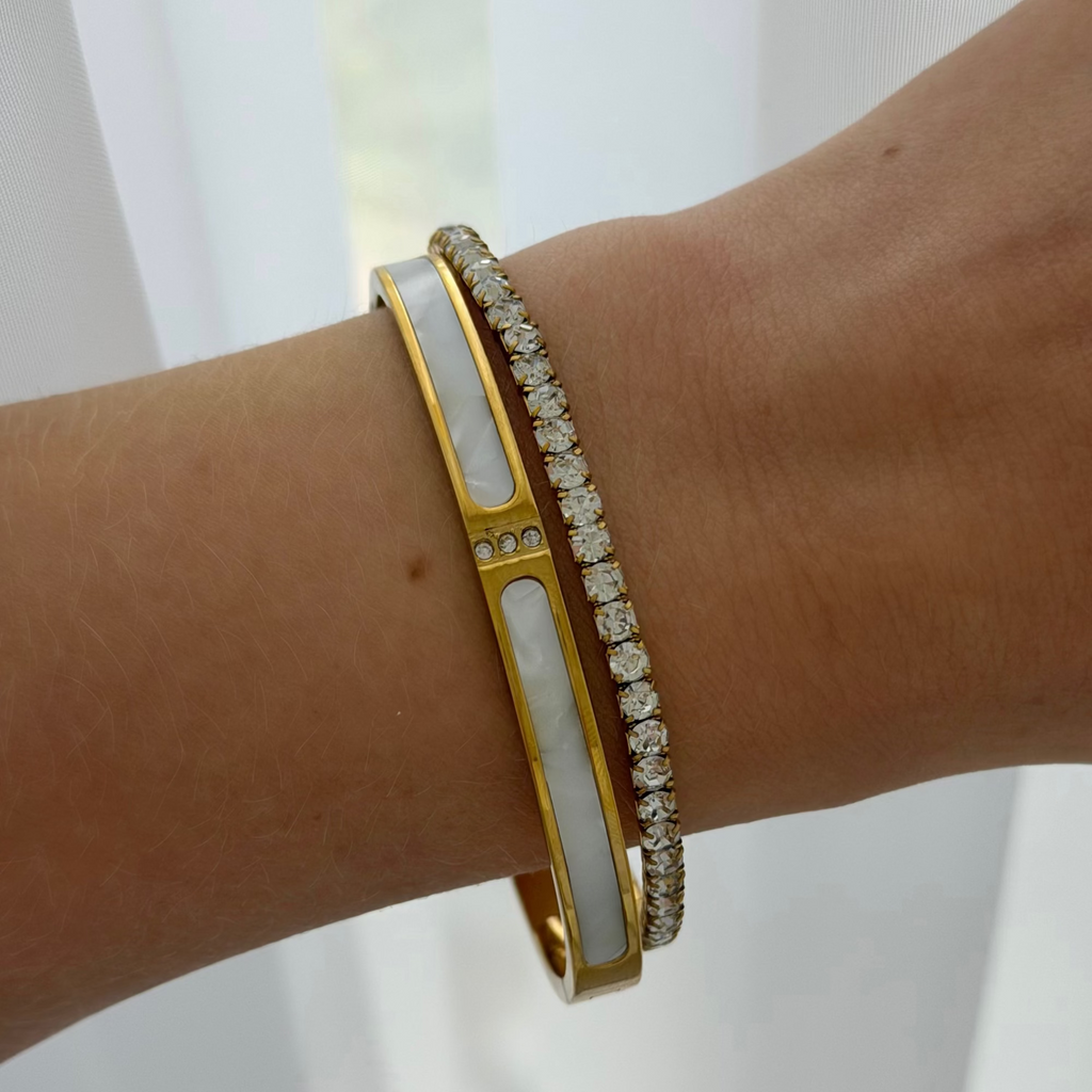 Evry Jewels Cloud Dancer Bangle