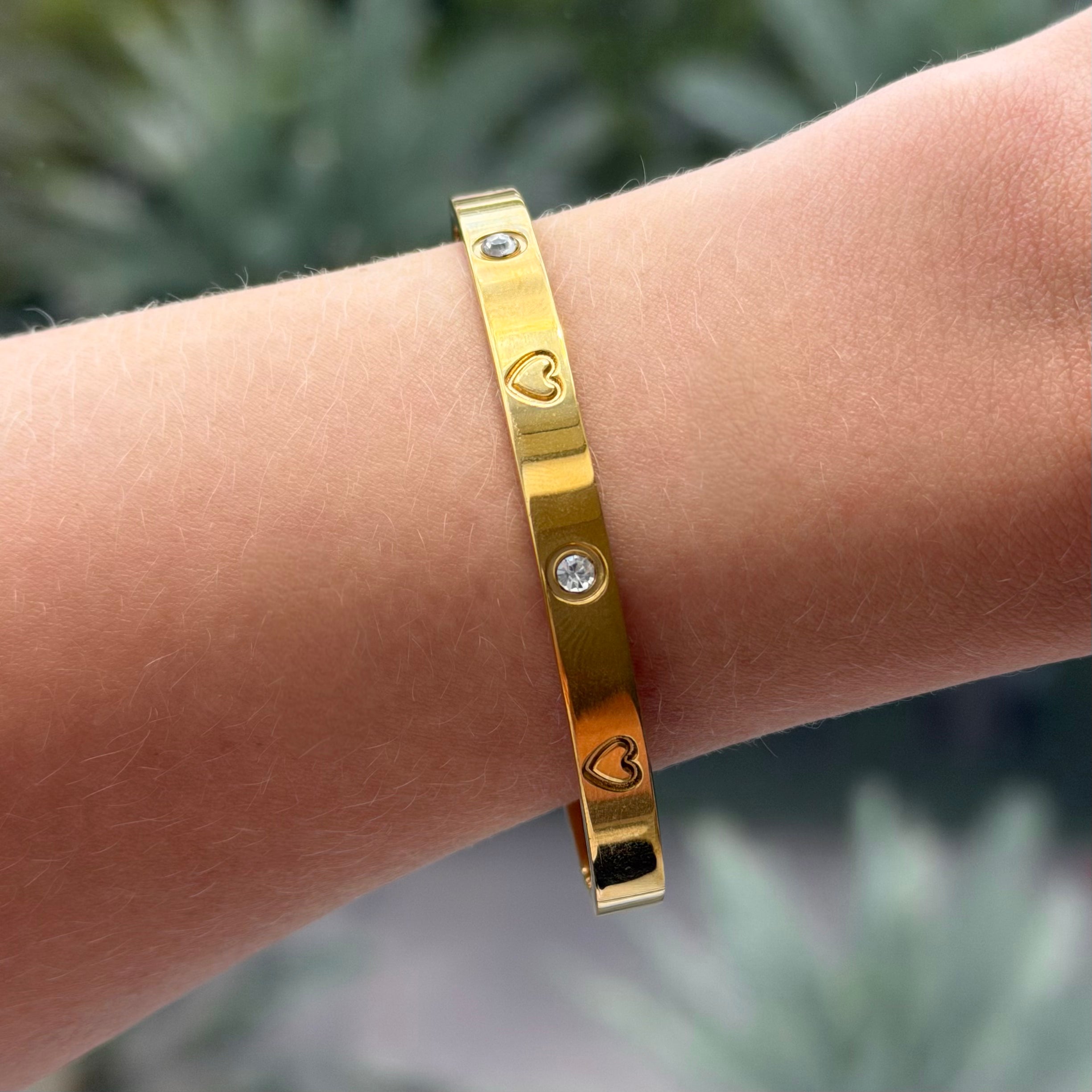 Evry Jewels Full of Love Bangle