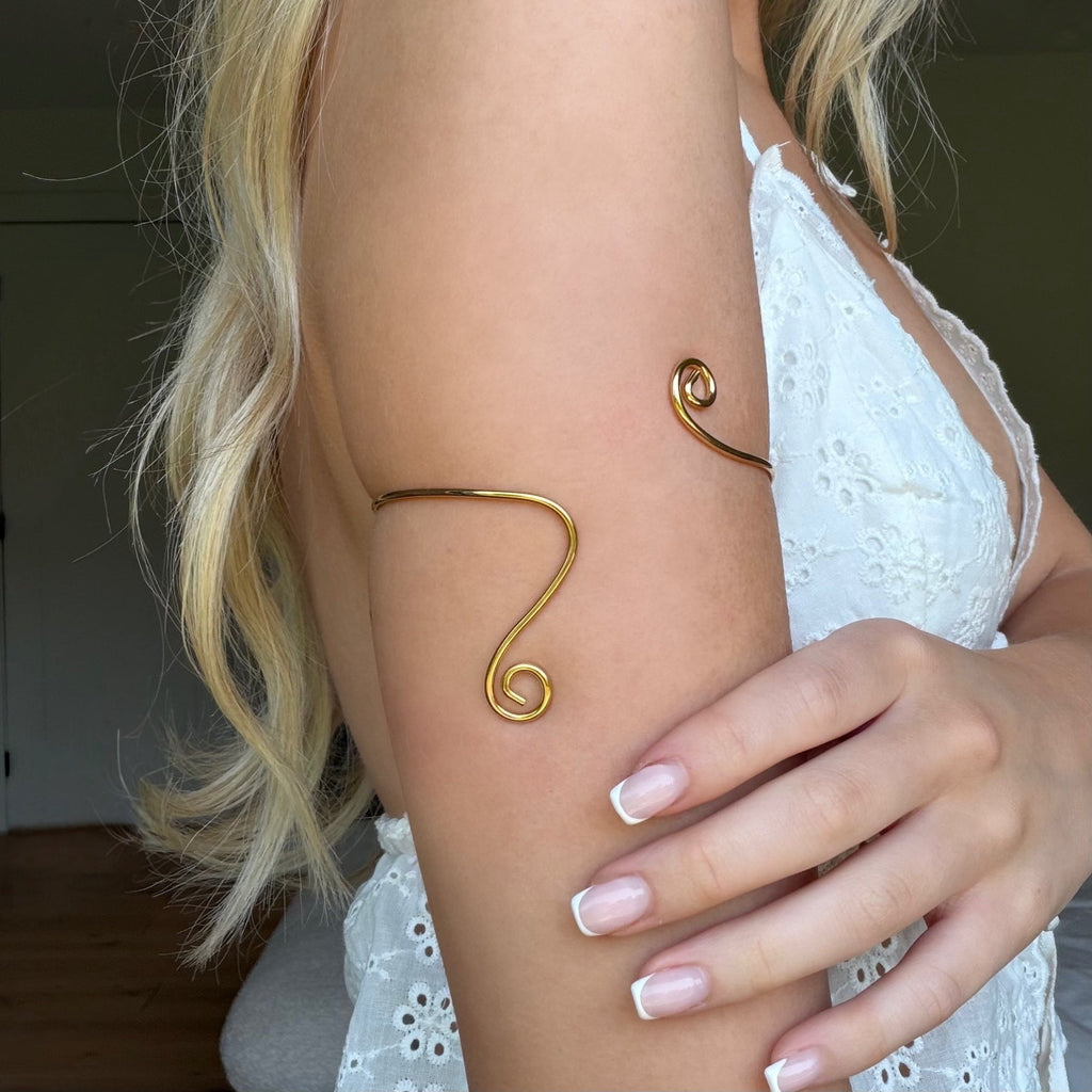 Evry Jewels Spiral Glow Arm Cuff Gold