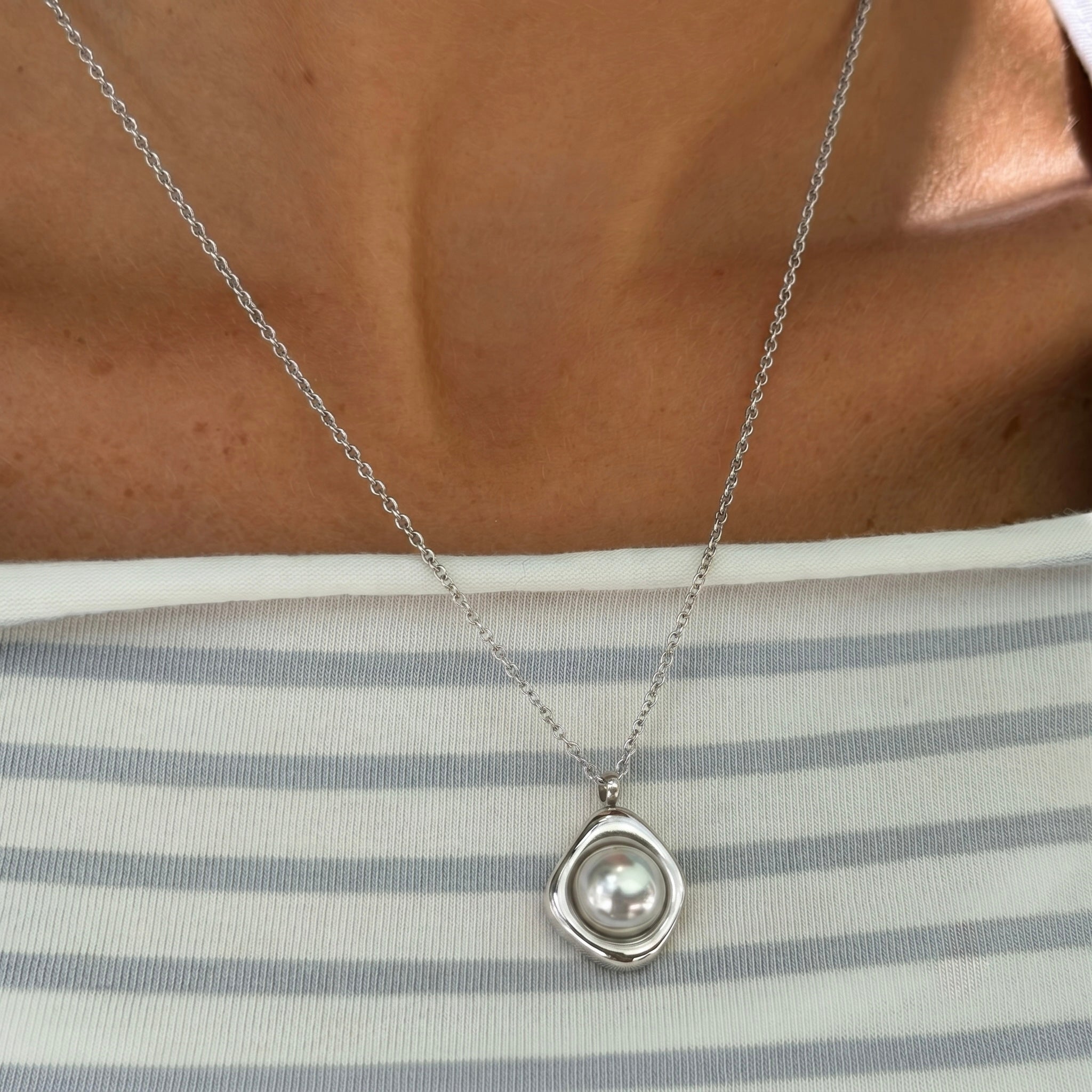 Evry Jewels Coastal Crush Necklace Collection