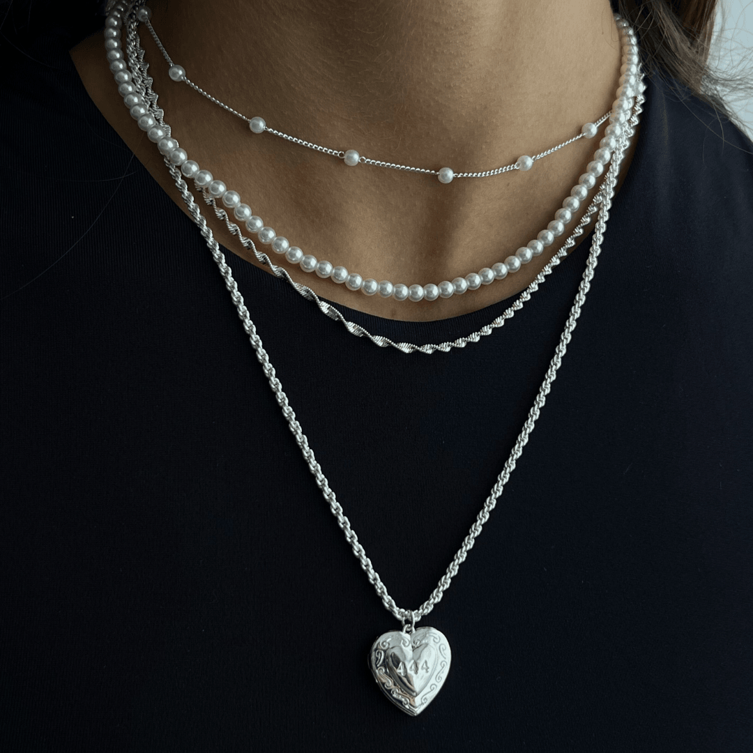 Evry Jewels Girly Pearly Necklace