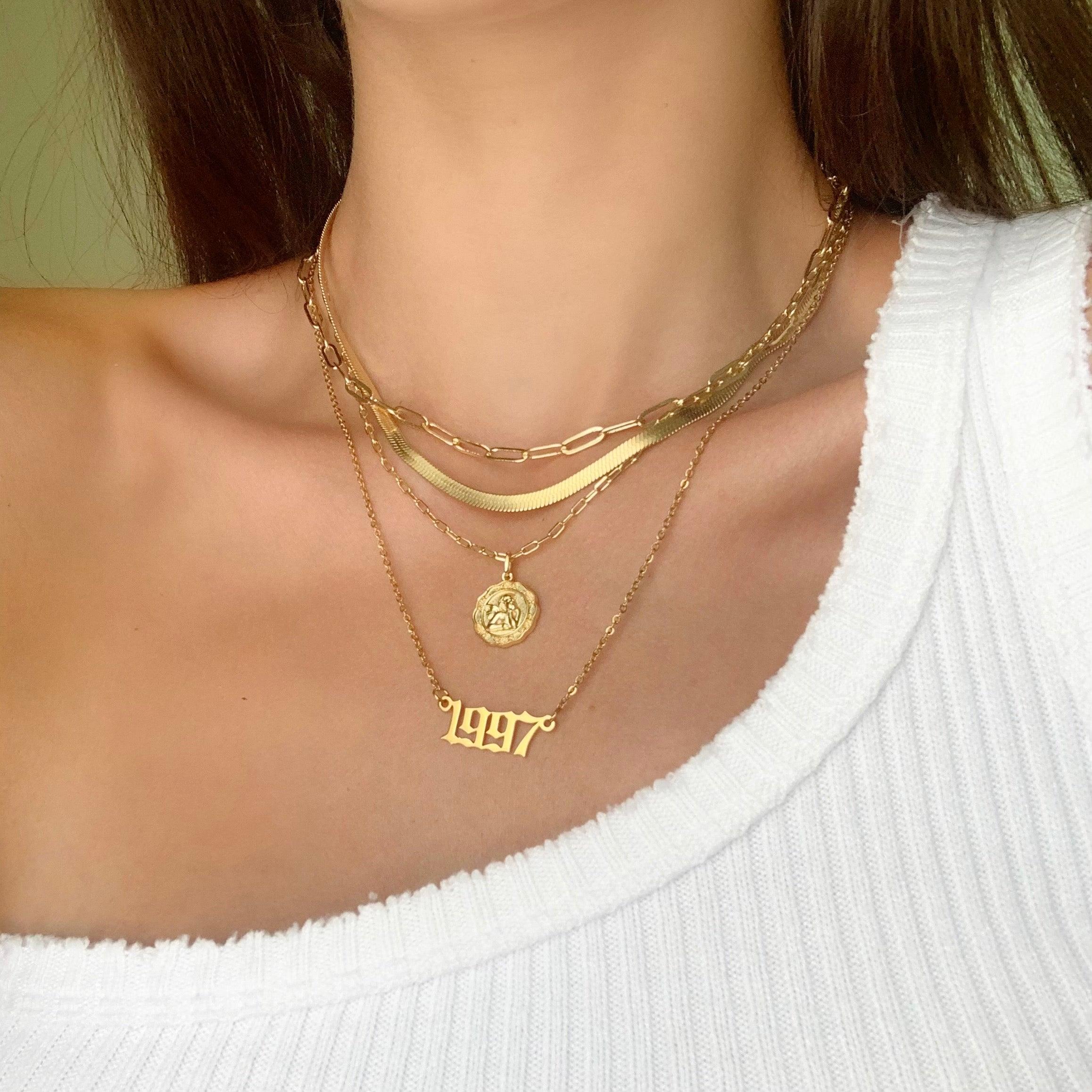 Evry Jewels Golden Year Necklace