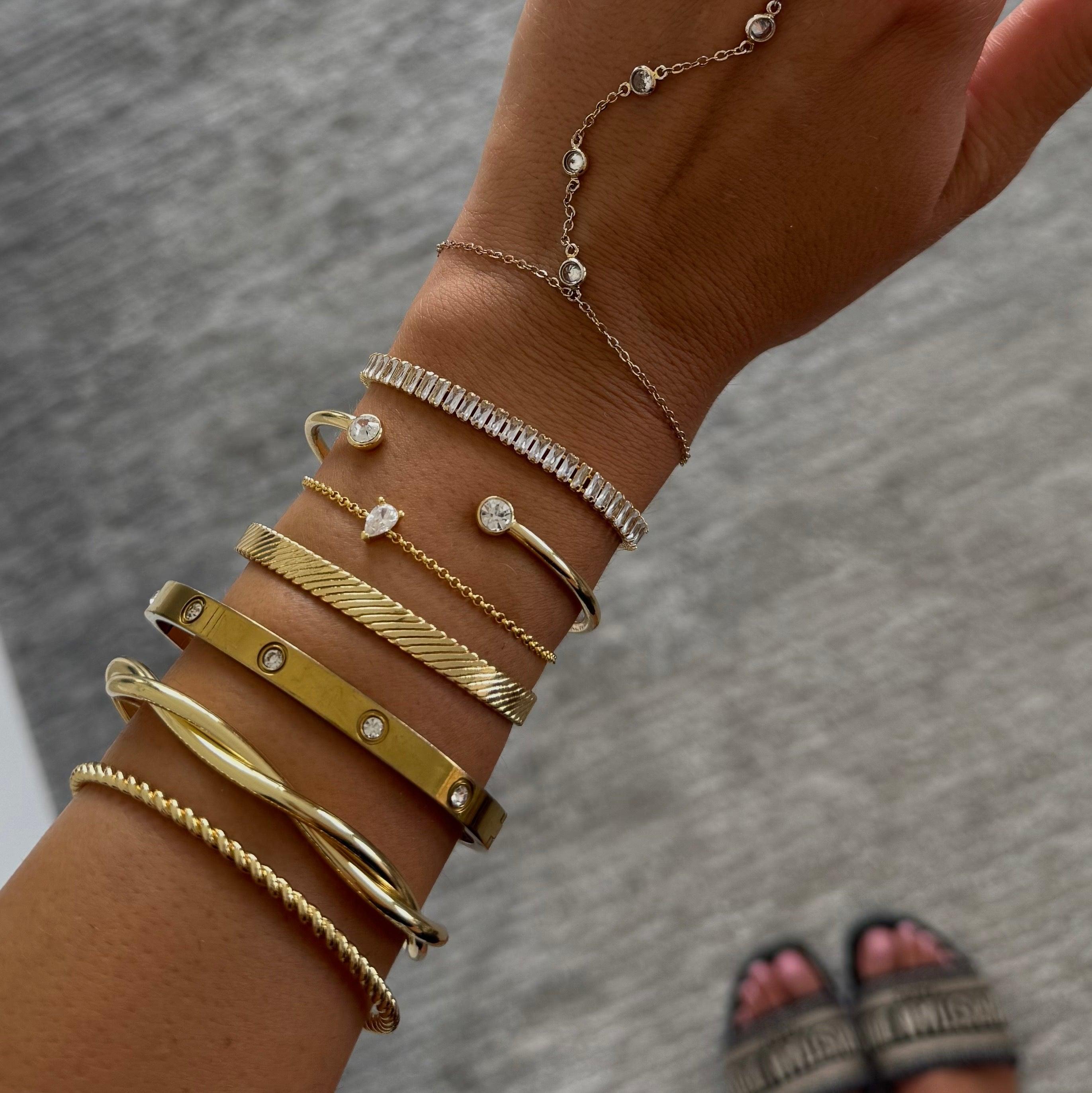 Evry Jewels Intertwined Bangle