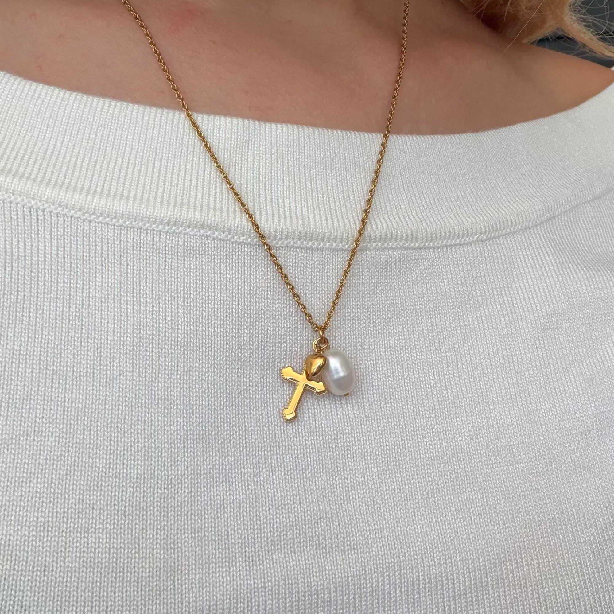 Evry Jewels Divine Love Necklace