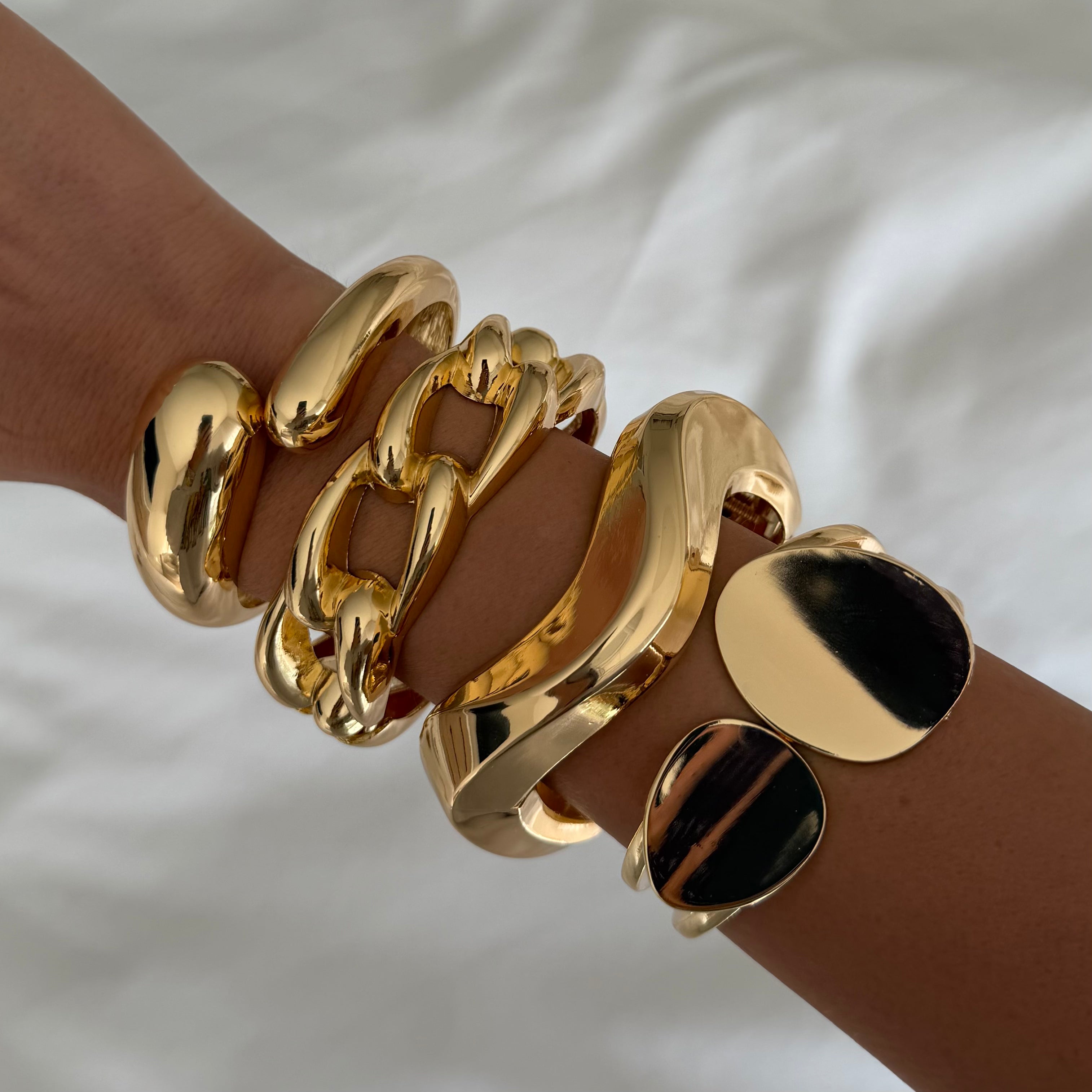 Evry Jewels Standout Bangle