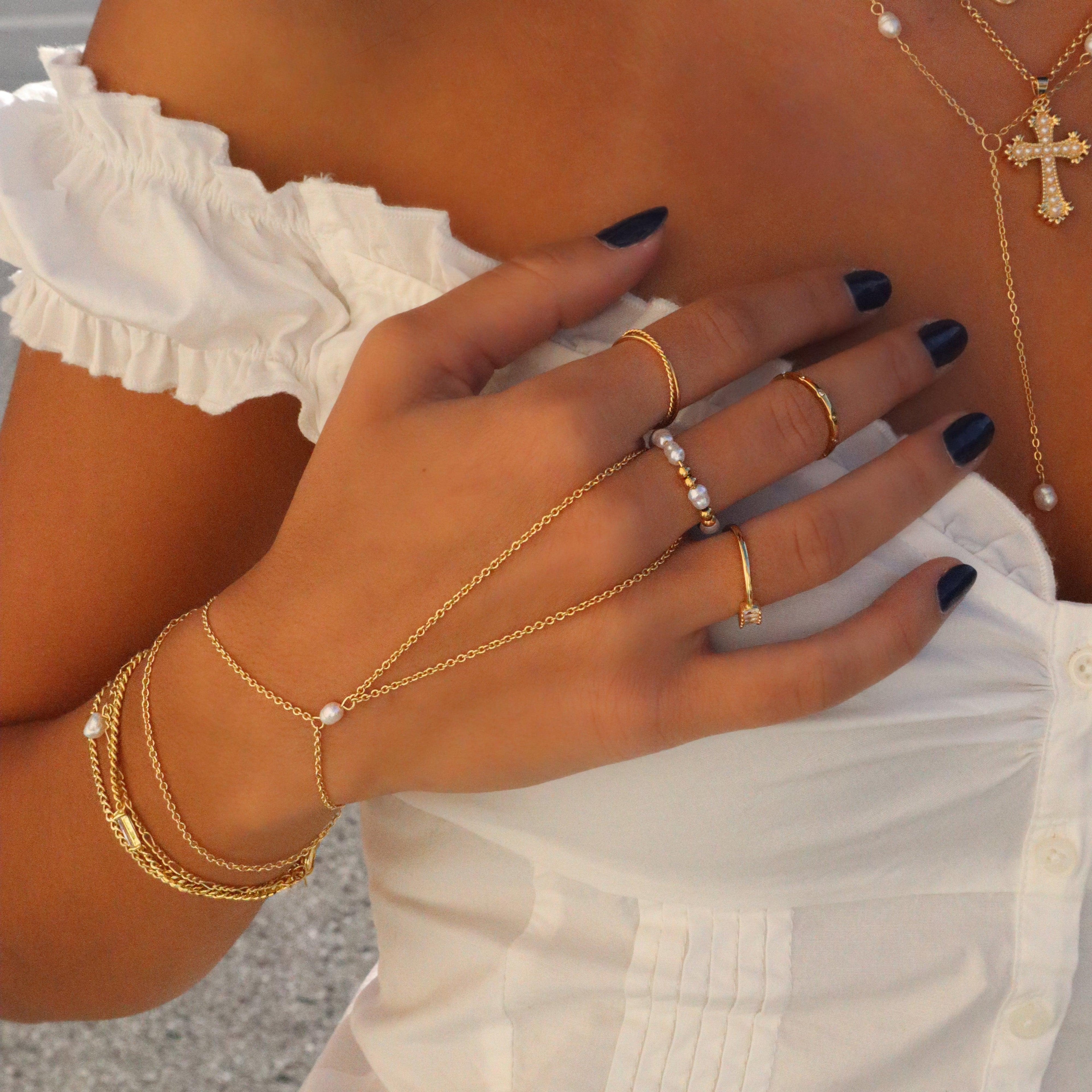 Evry Jewels She's A Pearl Hand Chain