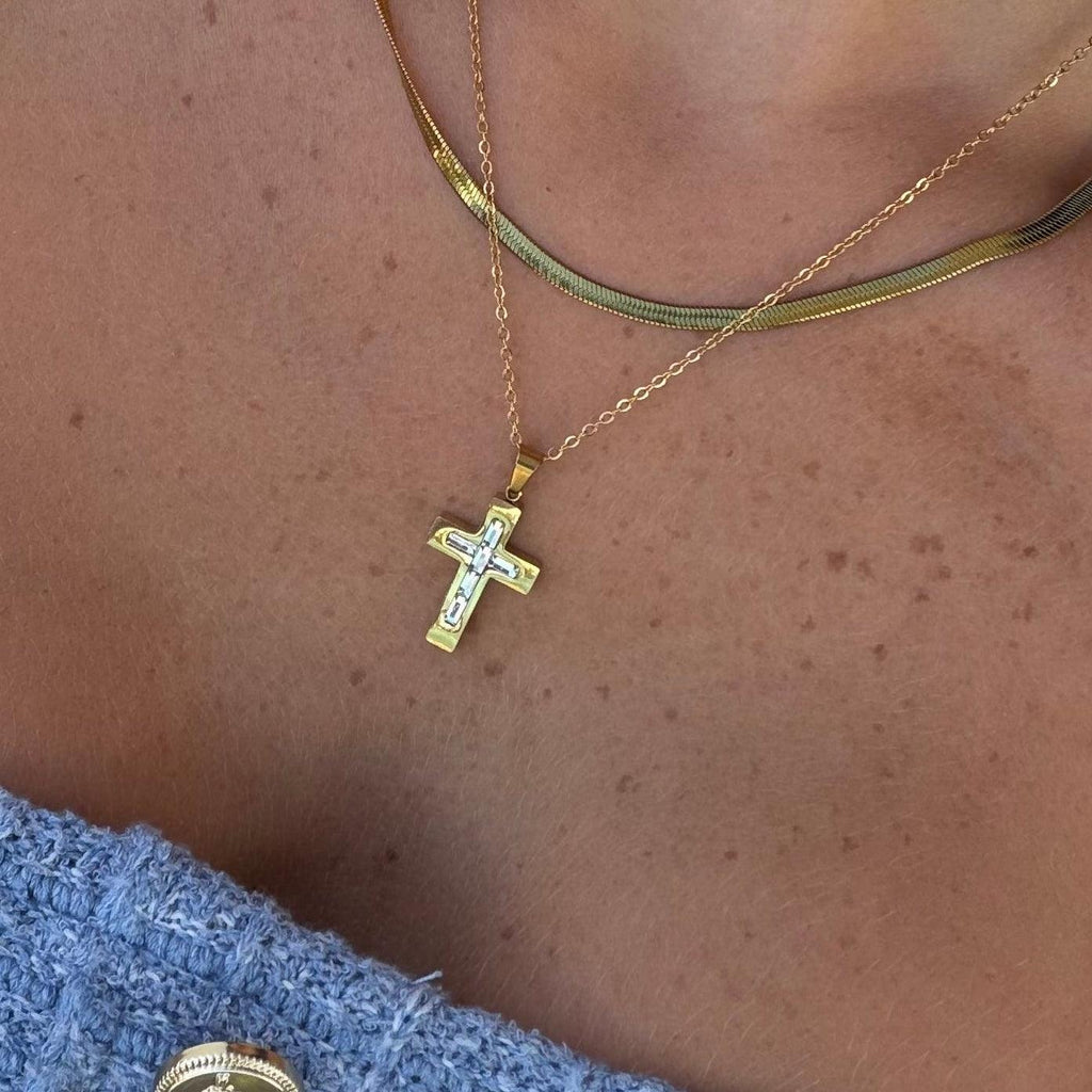 Evry Jewels Sweet Cross Necklace