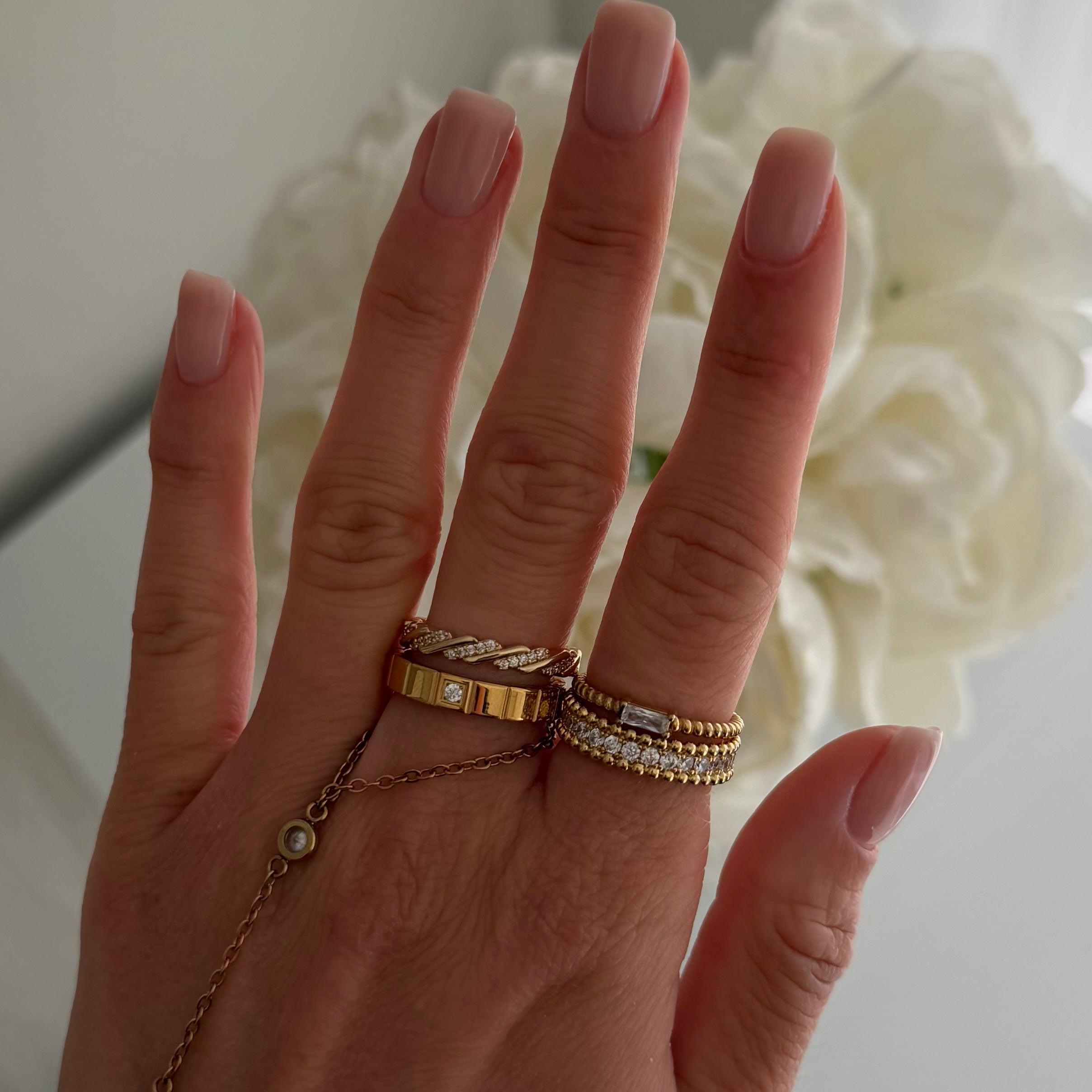 Evry Jewels Moonbeam Ring