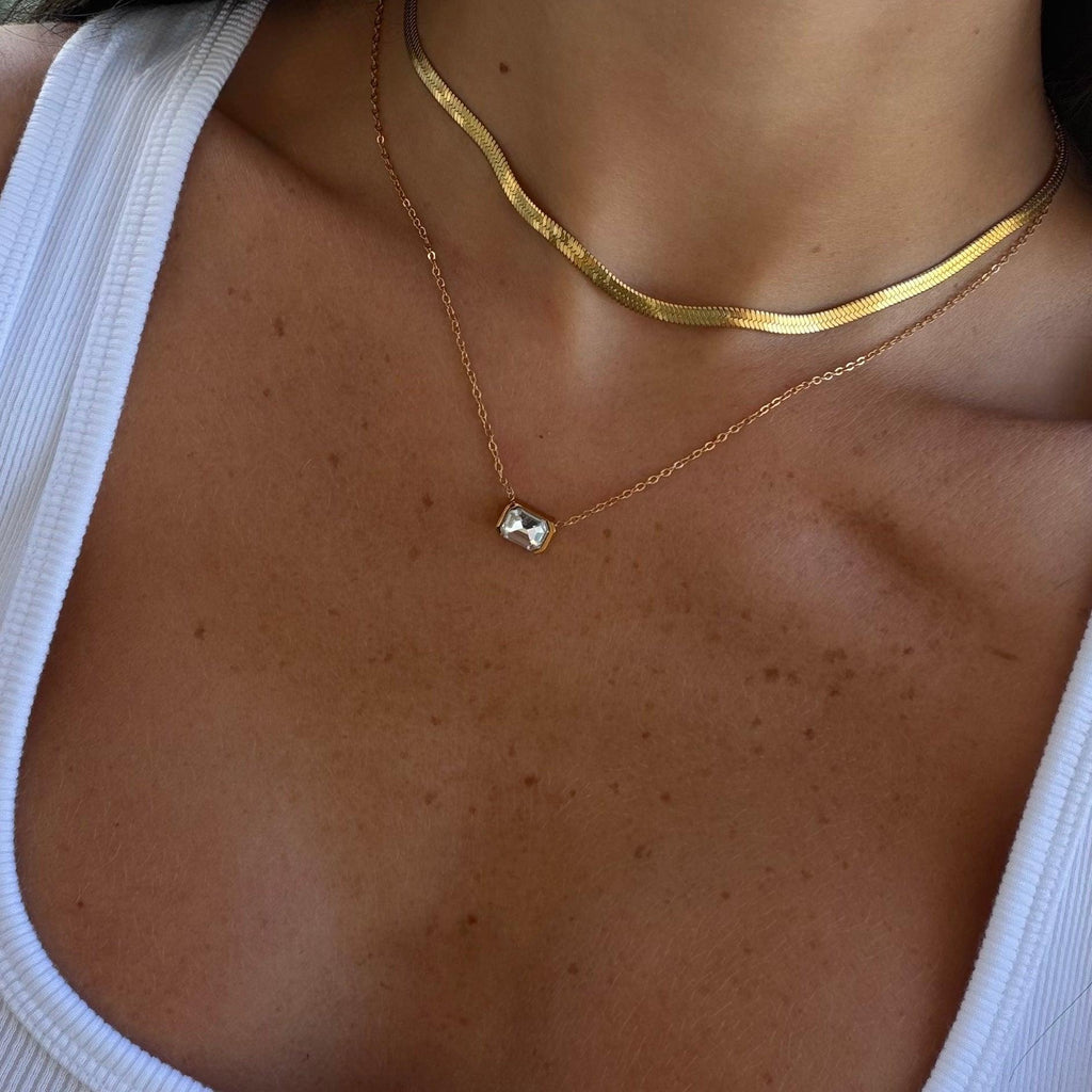 Evry Jewels Noa Birthstone Necklace