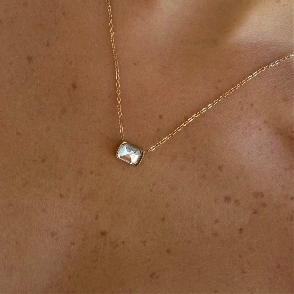 Evry Jewels Noa Birthstone Necklace