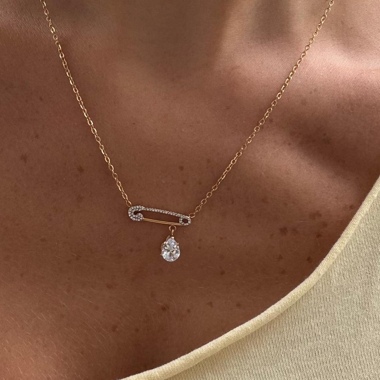 Evry Jewels Shiny Pin Necklace