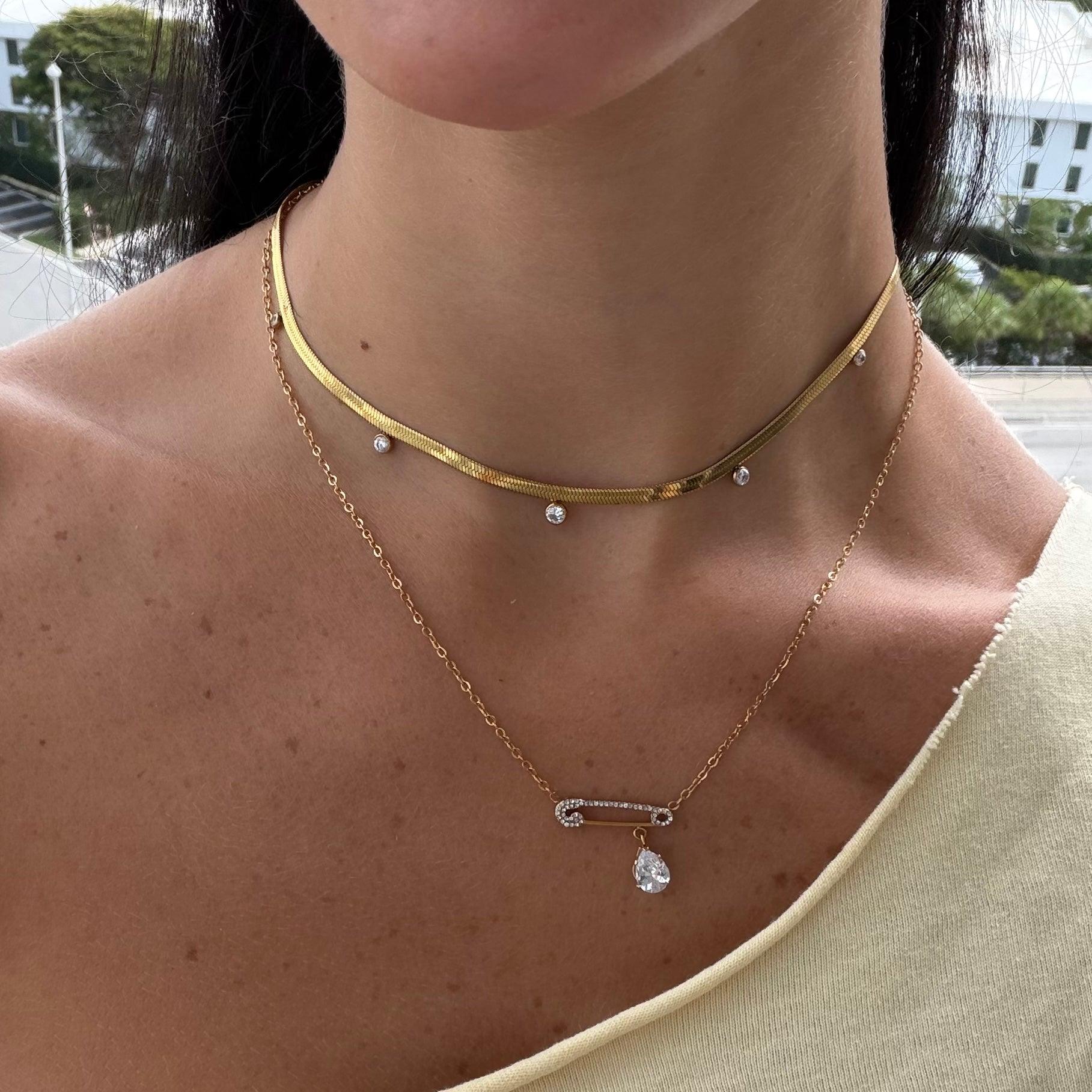 Evry Jewels Glow Dots Choker Necklace