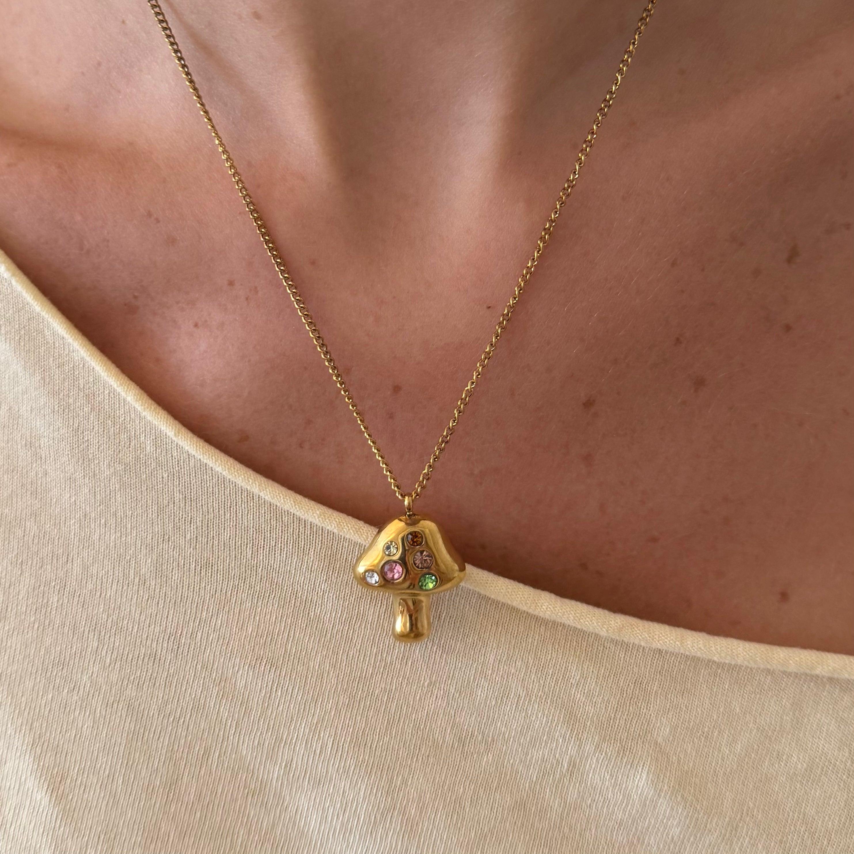 Evry Jewels Fairy Mushroom Necklace