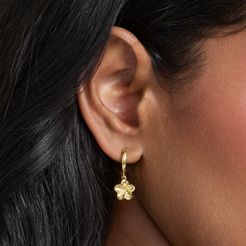 Evry Jewels Island Bloom Earrings