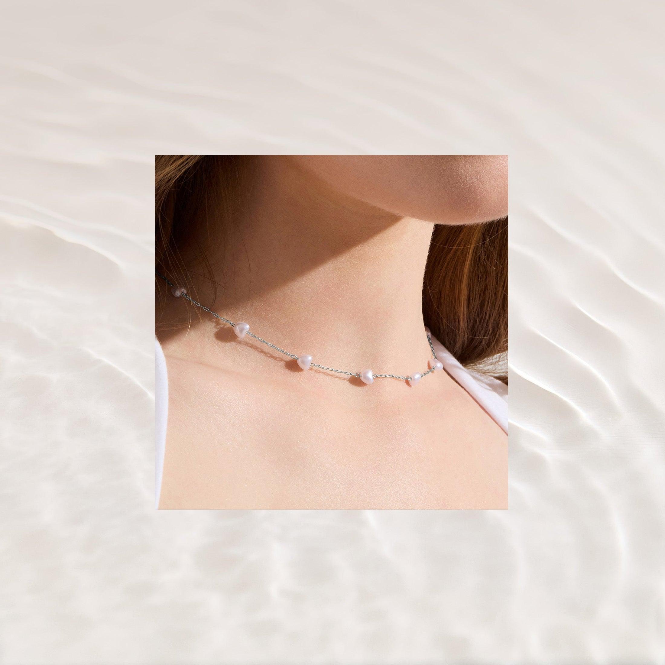 Evry Jewels Pearl Embrace Necklace