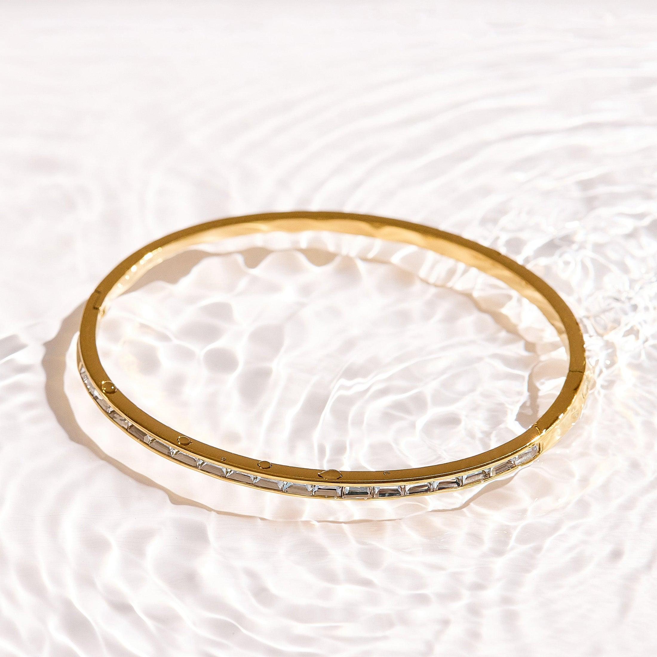 Evry Jewels Old Money Bangle