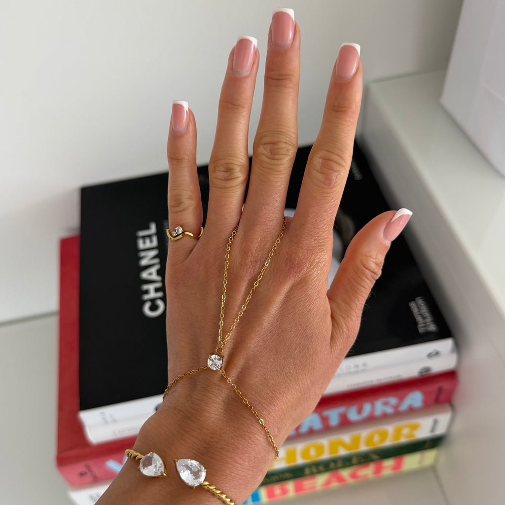 Evry Jewels The Slide On Hand Chain Collection