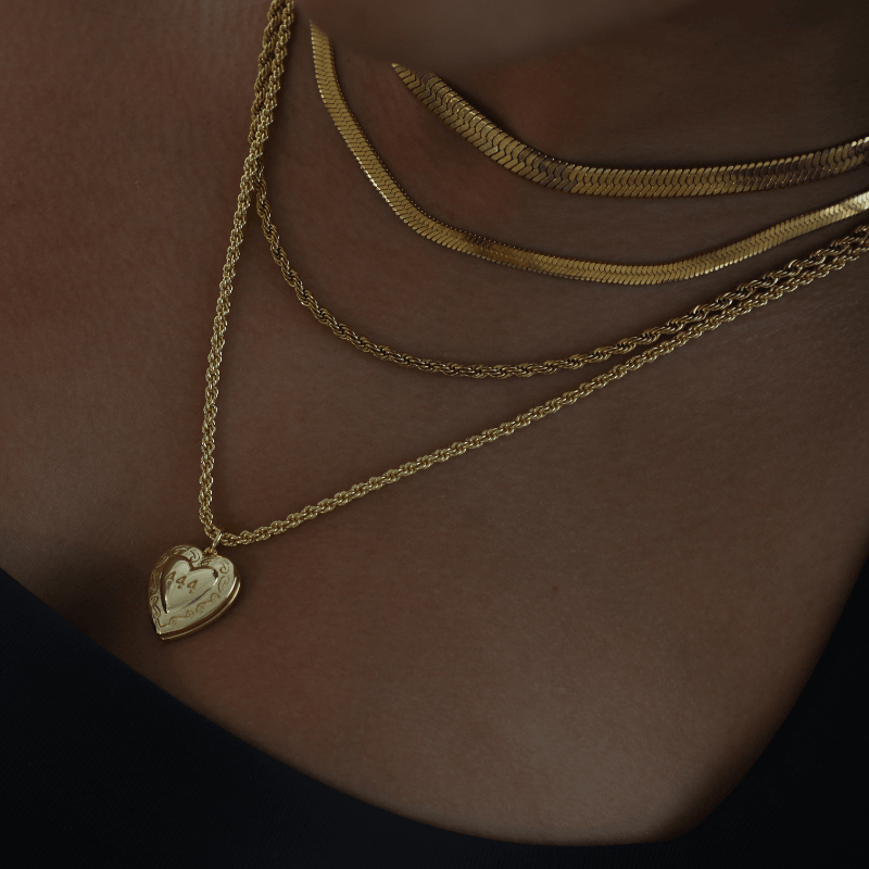 Evry Jewels Shining Snake Necklace
