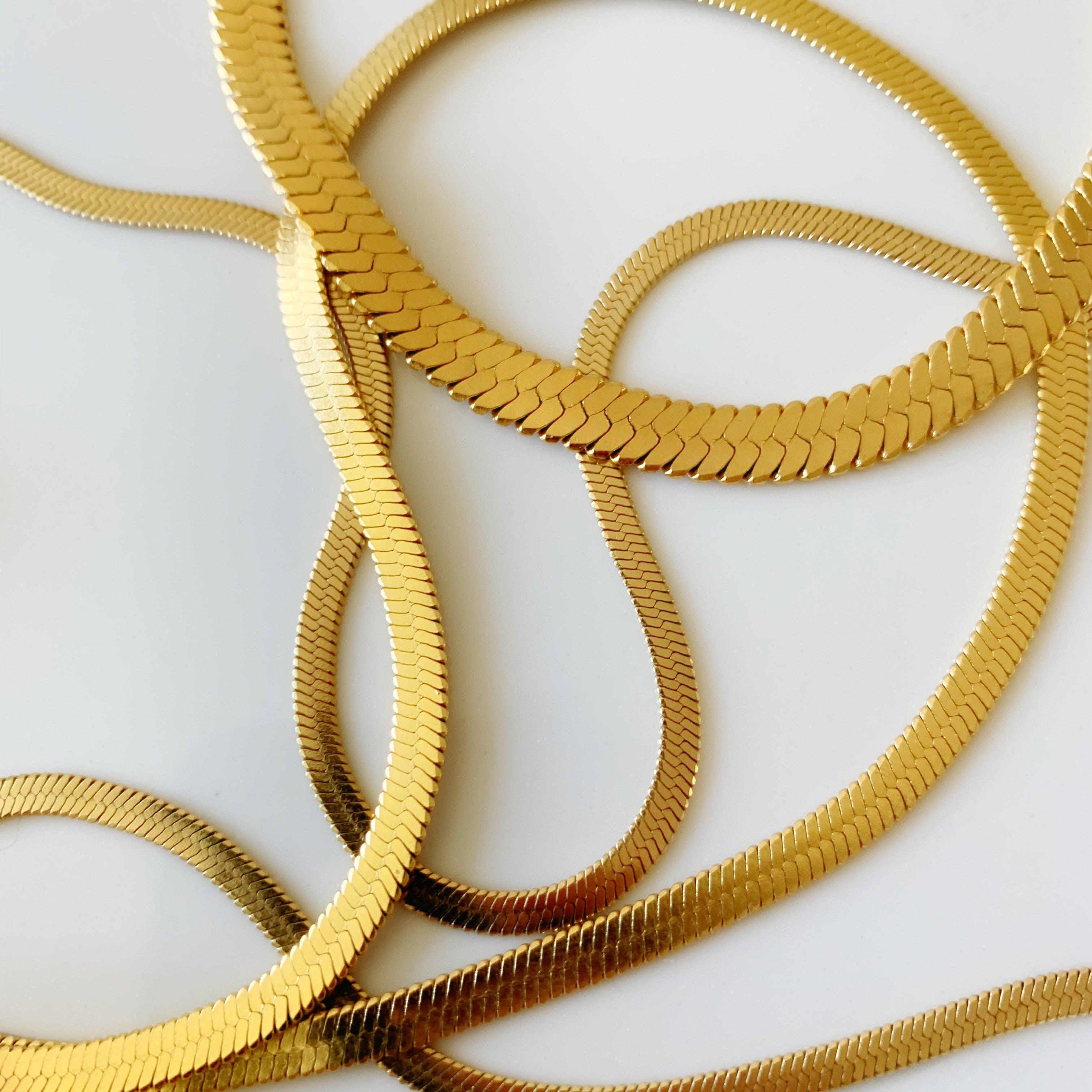 Evry Jewels Shining Snake Necklace