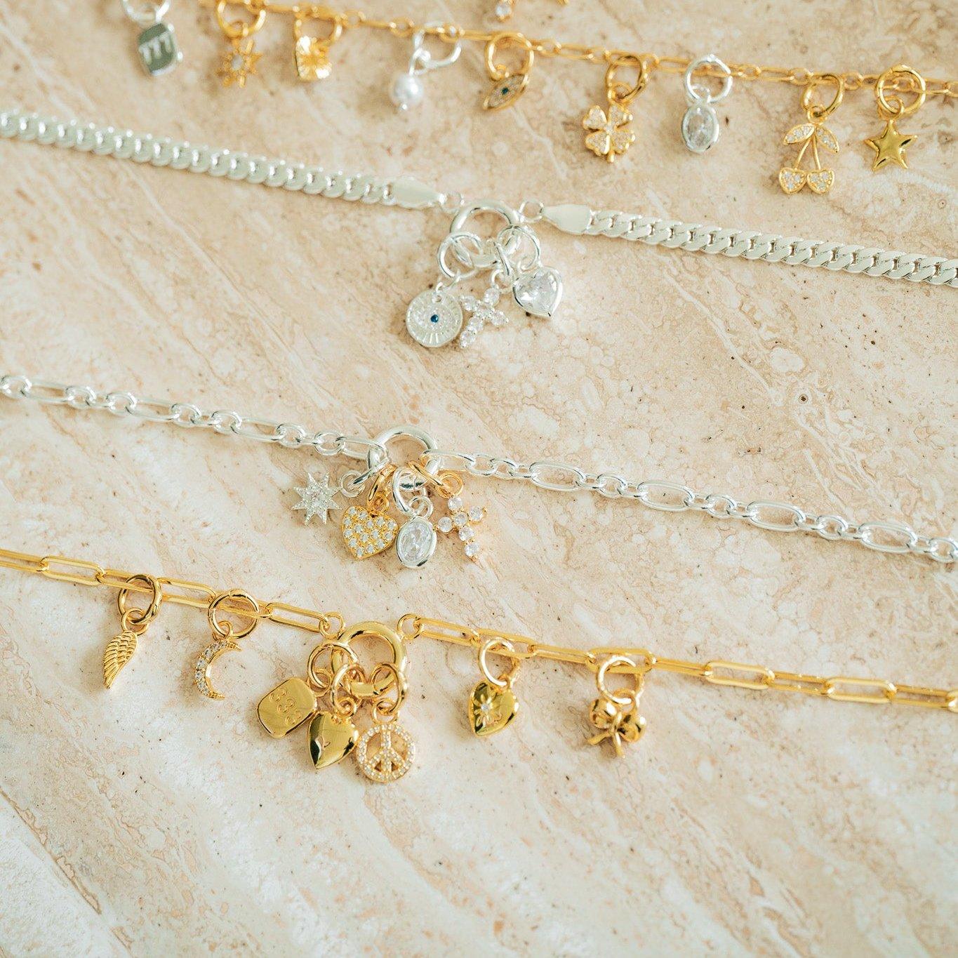 Evry Jewels Take a Bow Charm