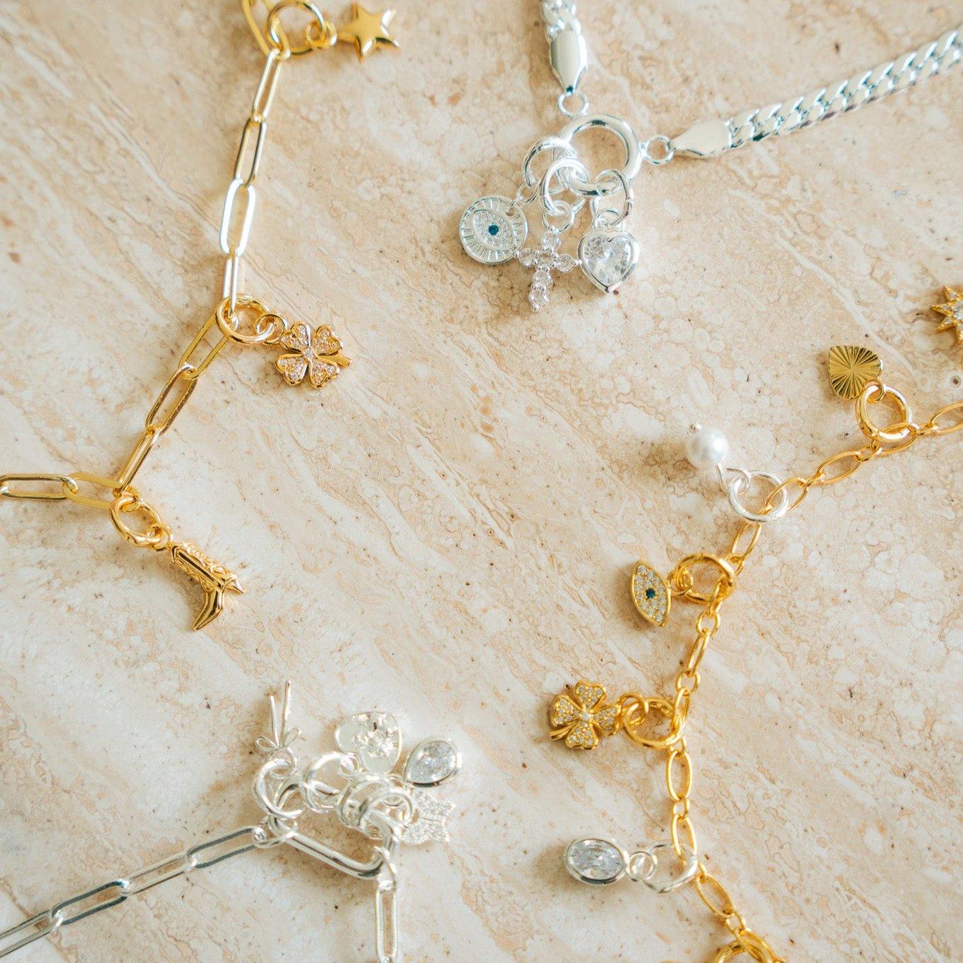 Evry Jewels Western Wednesday Charm