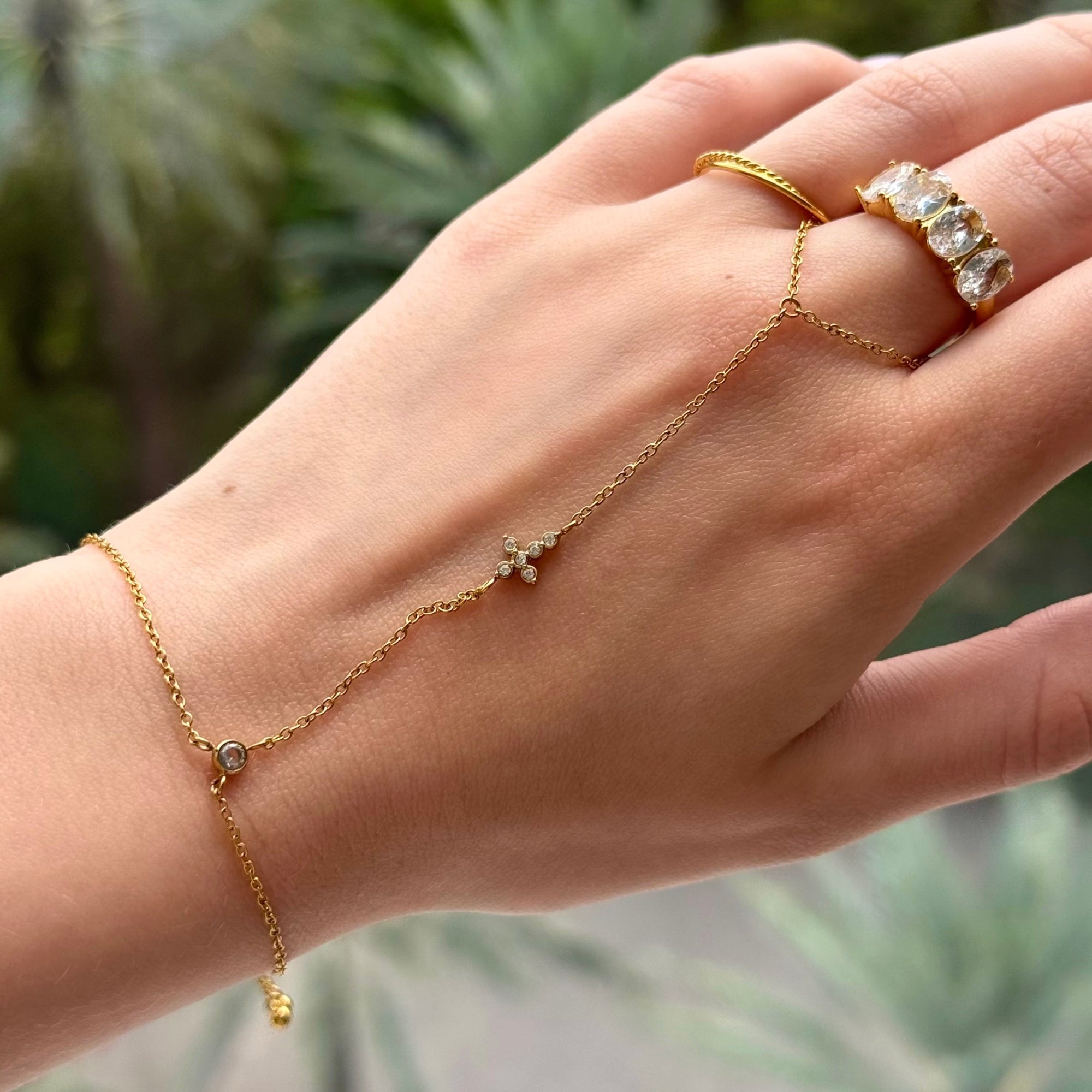 Evry Jewels The Slide On Hand Chain Collection