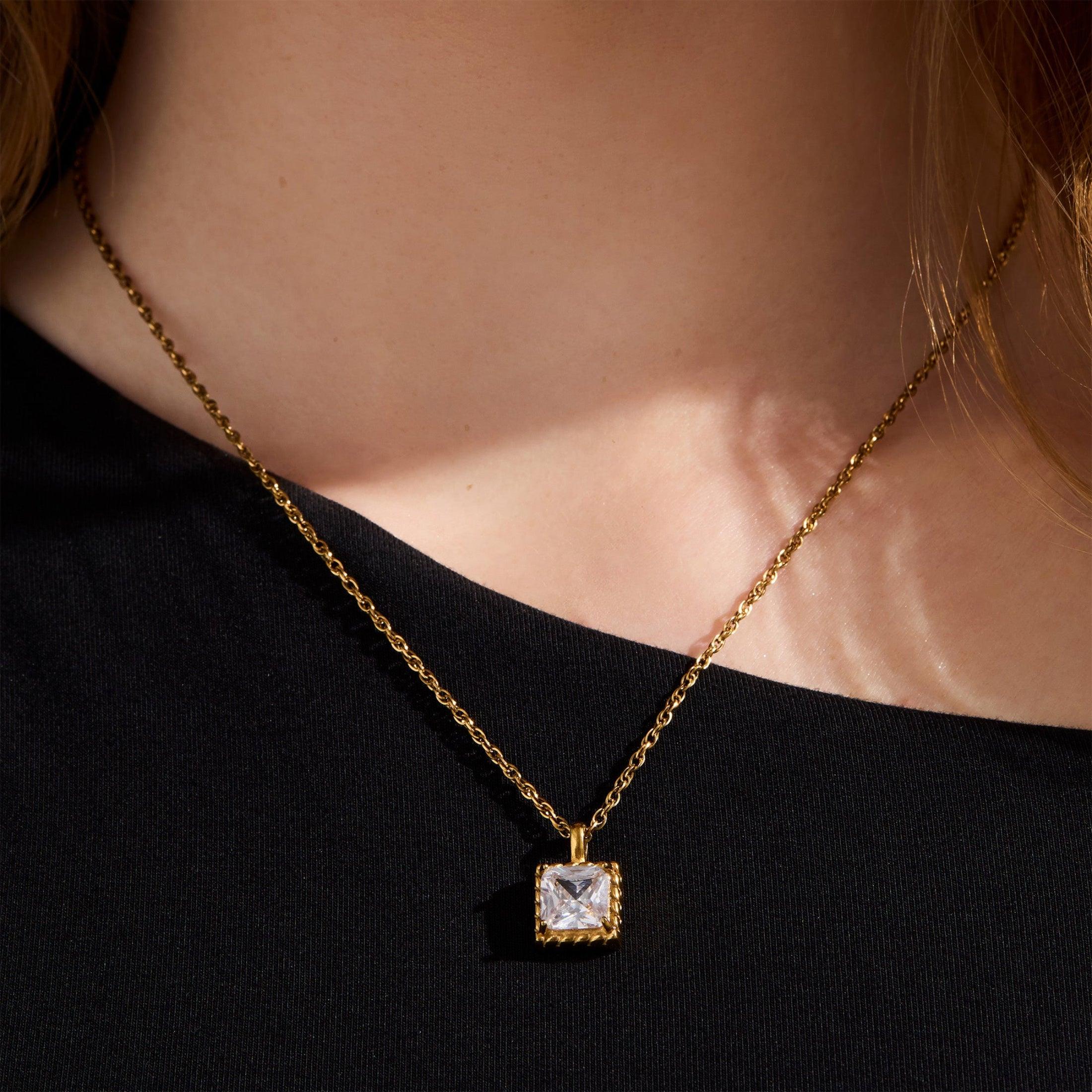 Evry Jewels Classy Necklace
