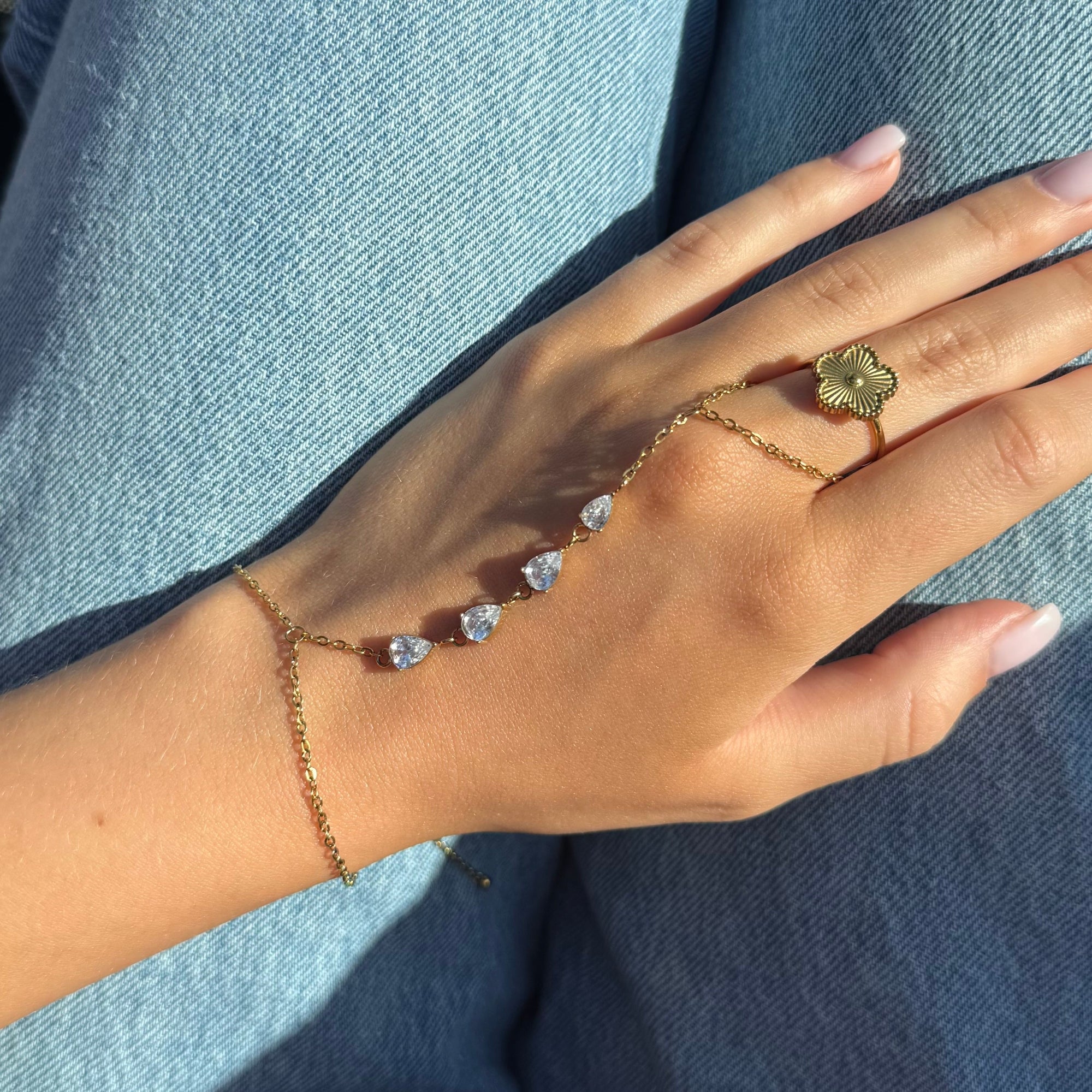 Evry Jewels The Slide On Hand Chain Collection
