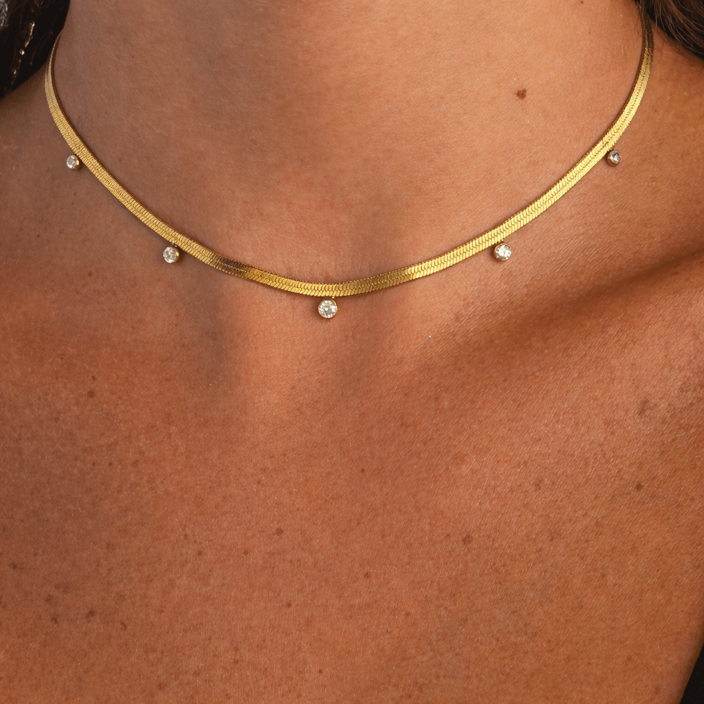 Evry Jewels Glow Dots Choker Necklace