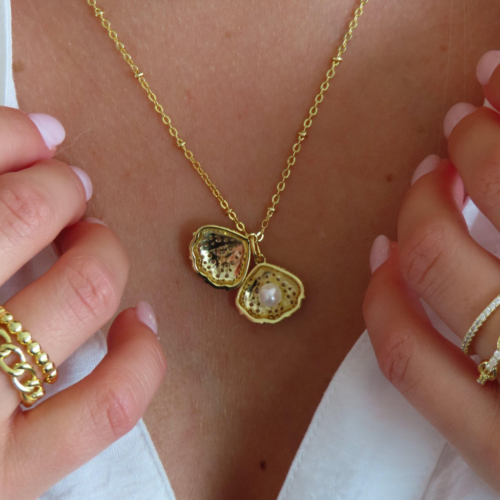 Evry Jewels Hidden Treasure Necklace