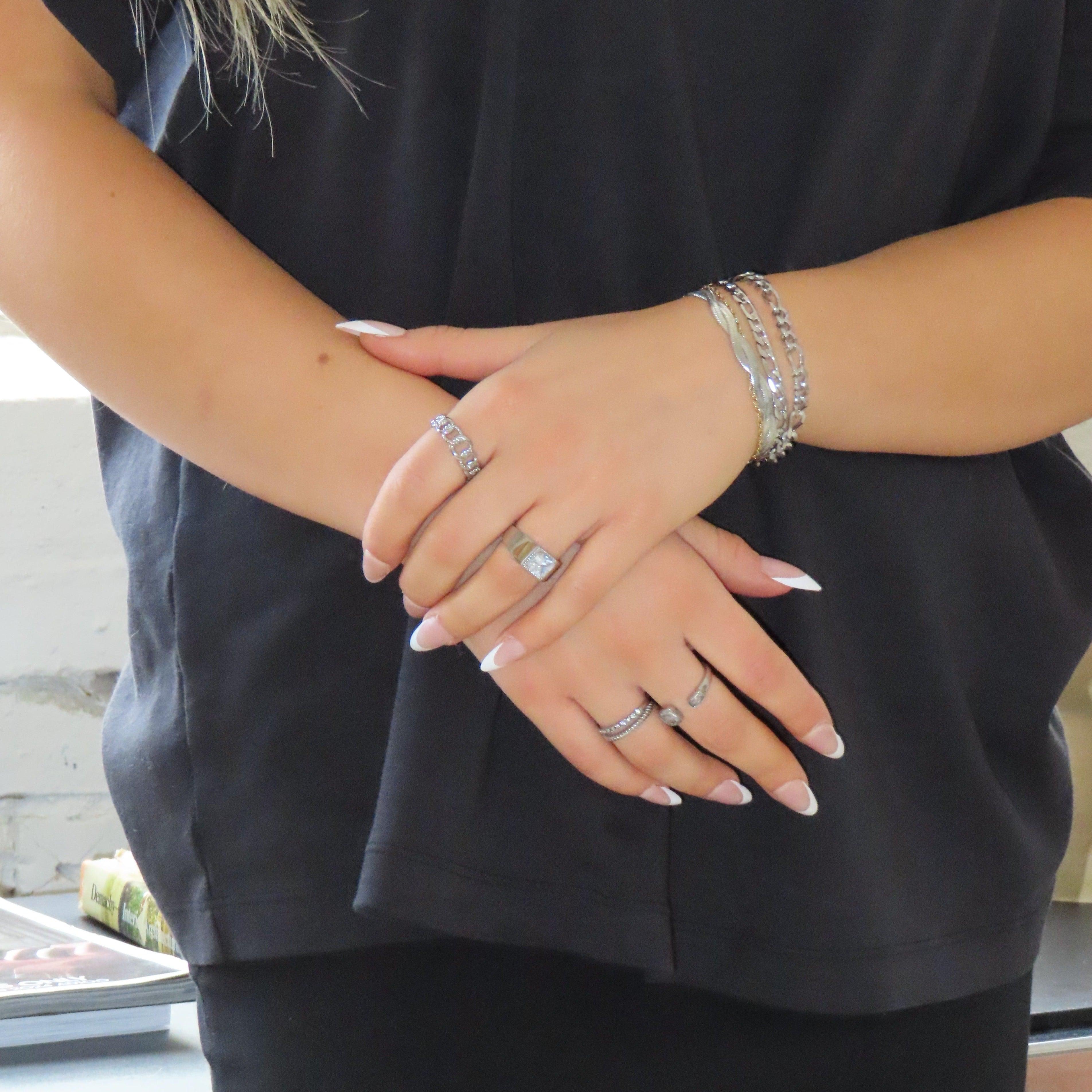 Evry Jewels Medusa Bracelet