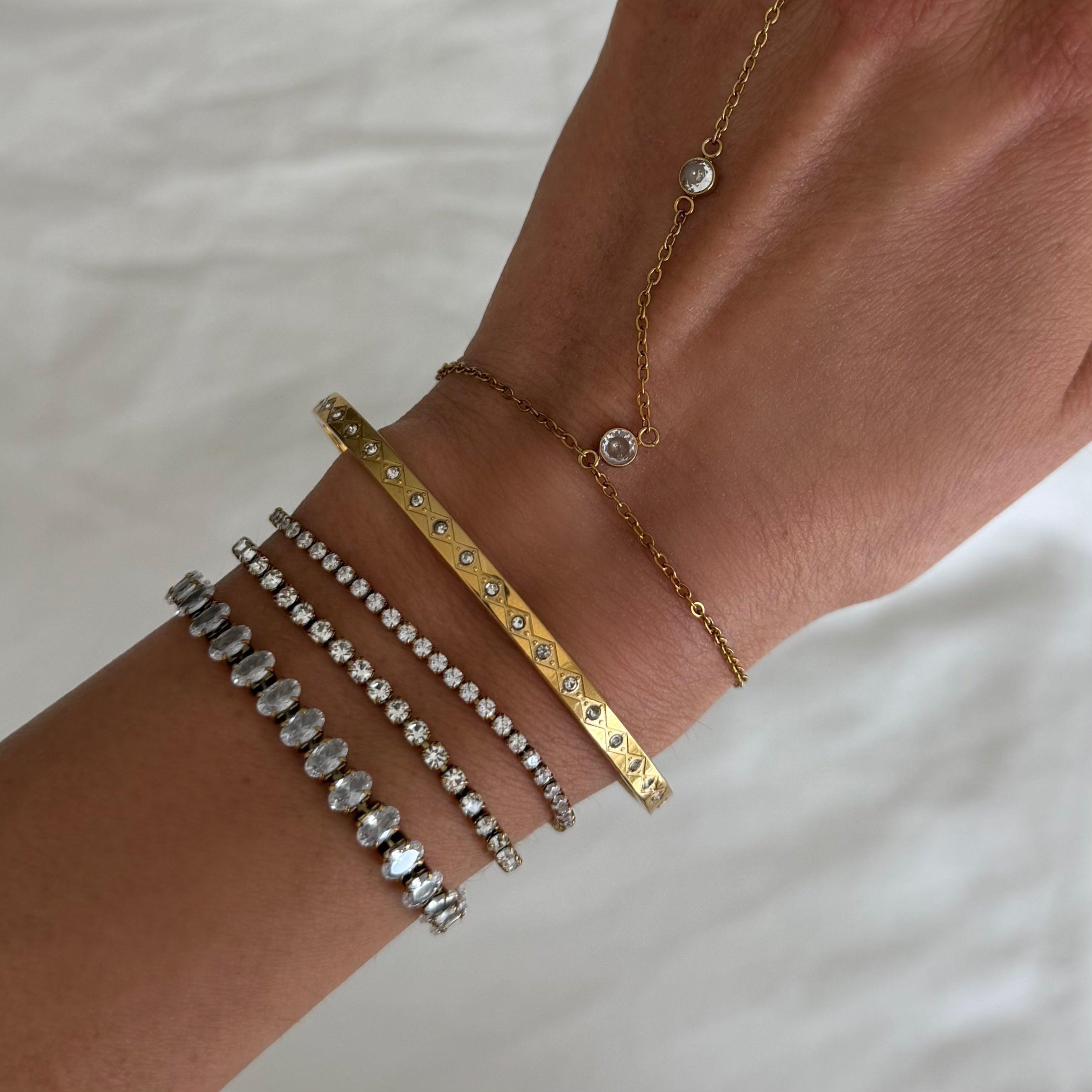 Evry Jewels Starry Night Bangle