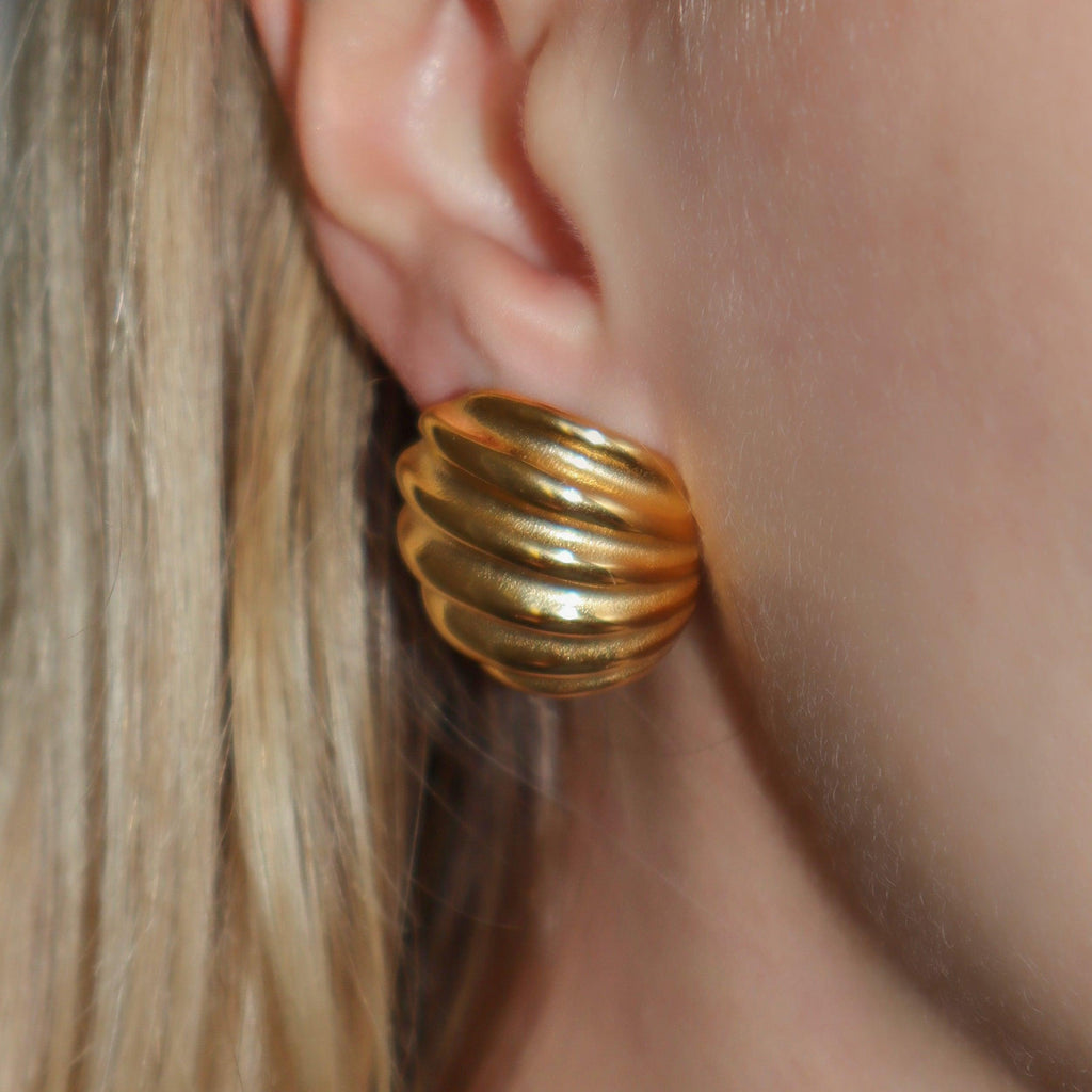 Evry Jewels Flashback Dome Earrings